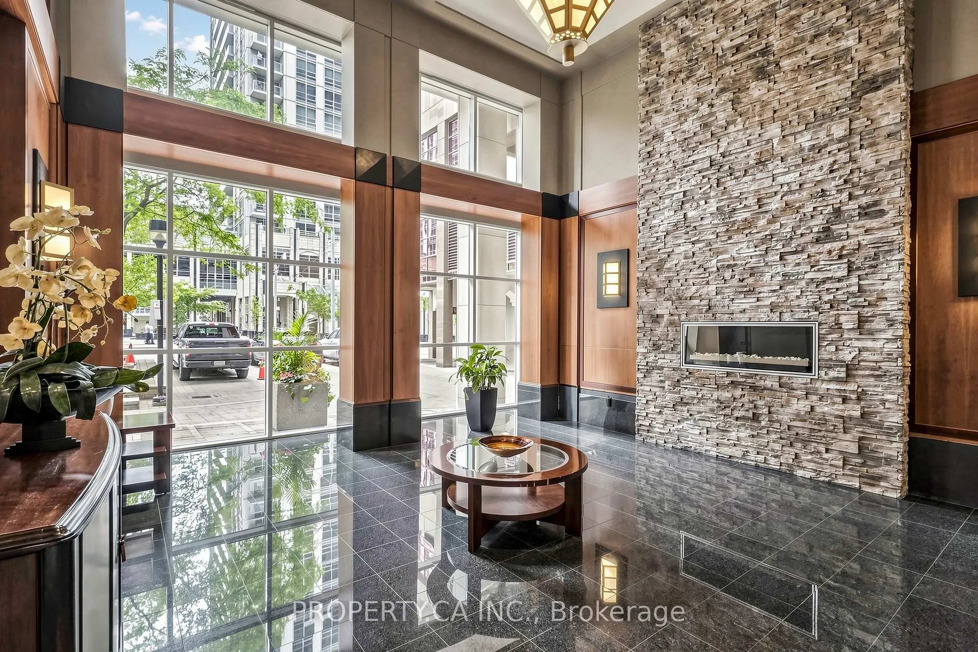 Photo 2 of Unit 3303, 750 Bay Street, Toronto, Bay Street Corridor — HOMEH