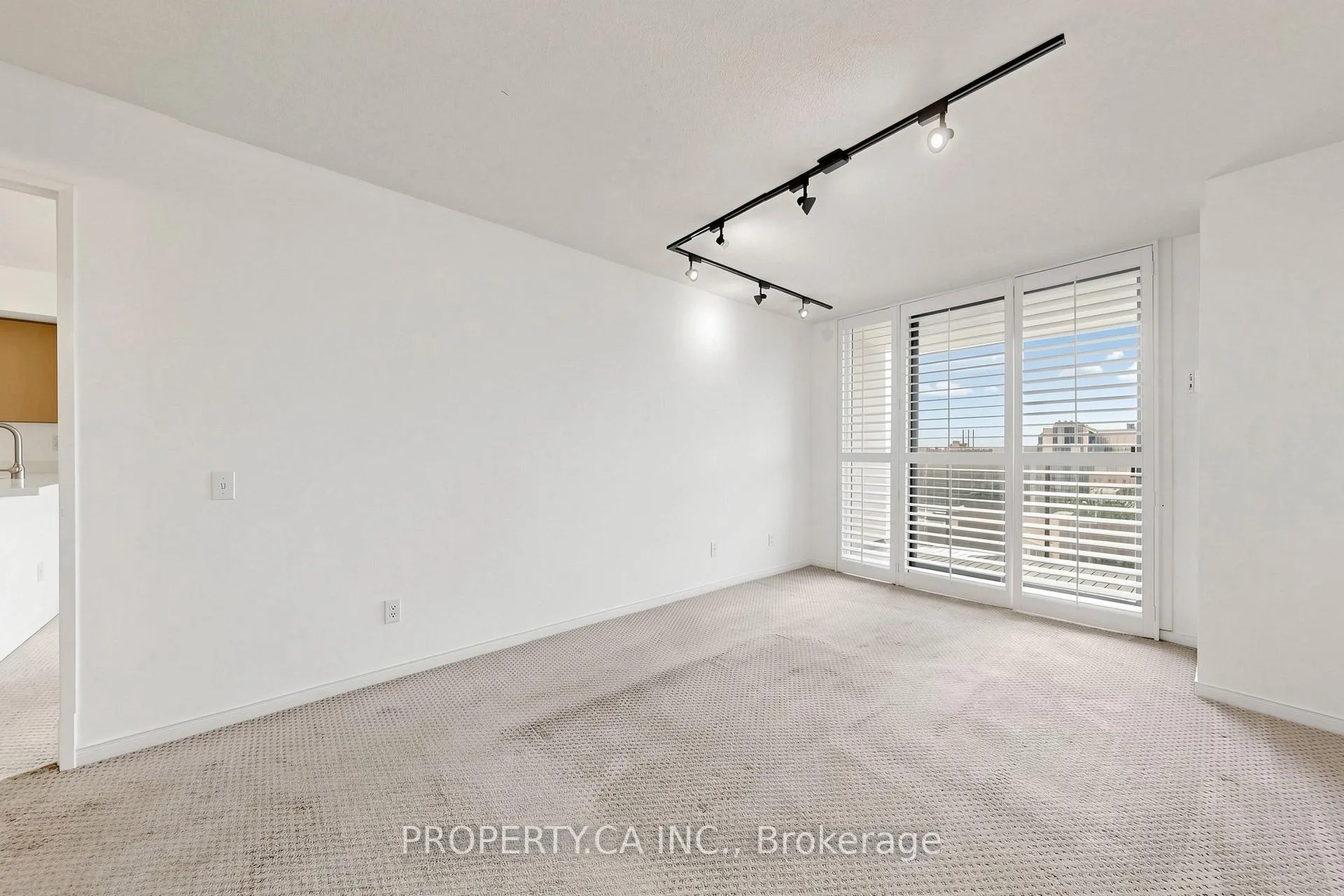 Photo 11 of Unit 3303, 750 Bay Street, Toronto, Bay Street Corridor — HOMEH