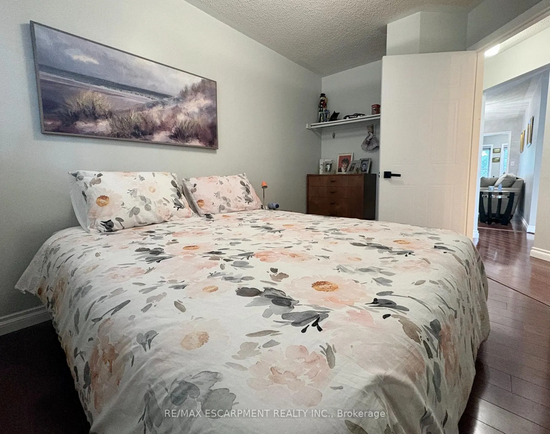 Photo 12 of 227 Silverbirch Boulevard, Hamilton, Rural Glanbrook — HOMEH