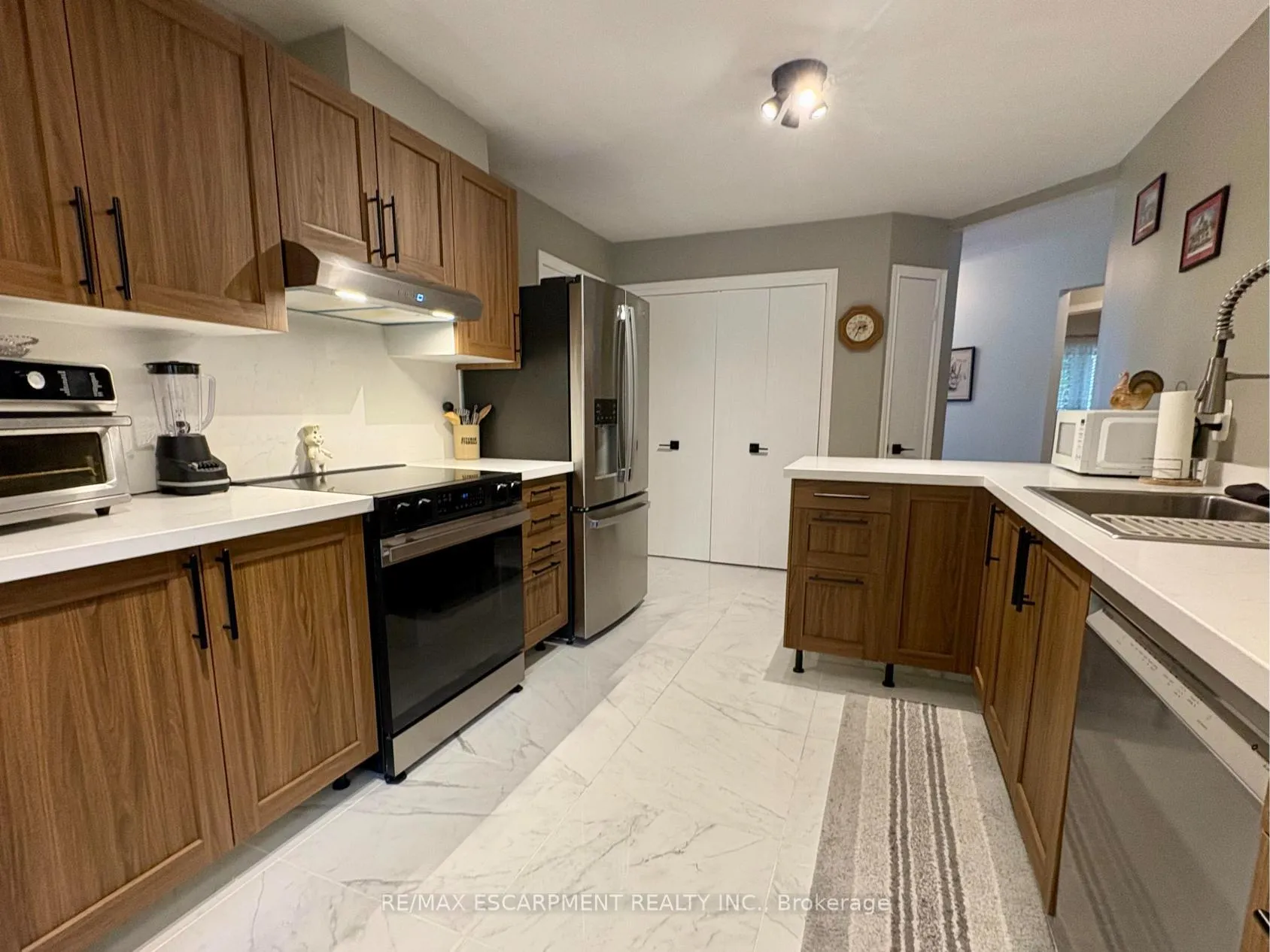 Photo 22 of 227 Silverbirch Boulevard, Hamilton, Rural Glanbrook — HOMEH