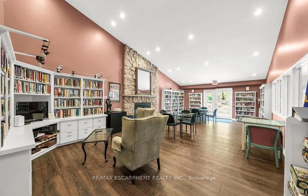 Photo 38 of 227 Silverbirch Boulevard, Hamilton, Rural Glanbrook — HOMEH