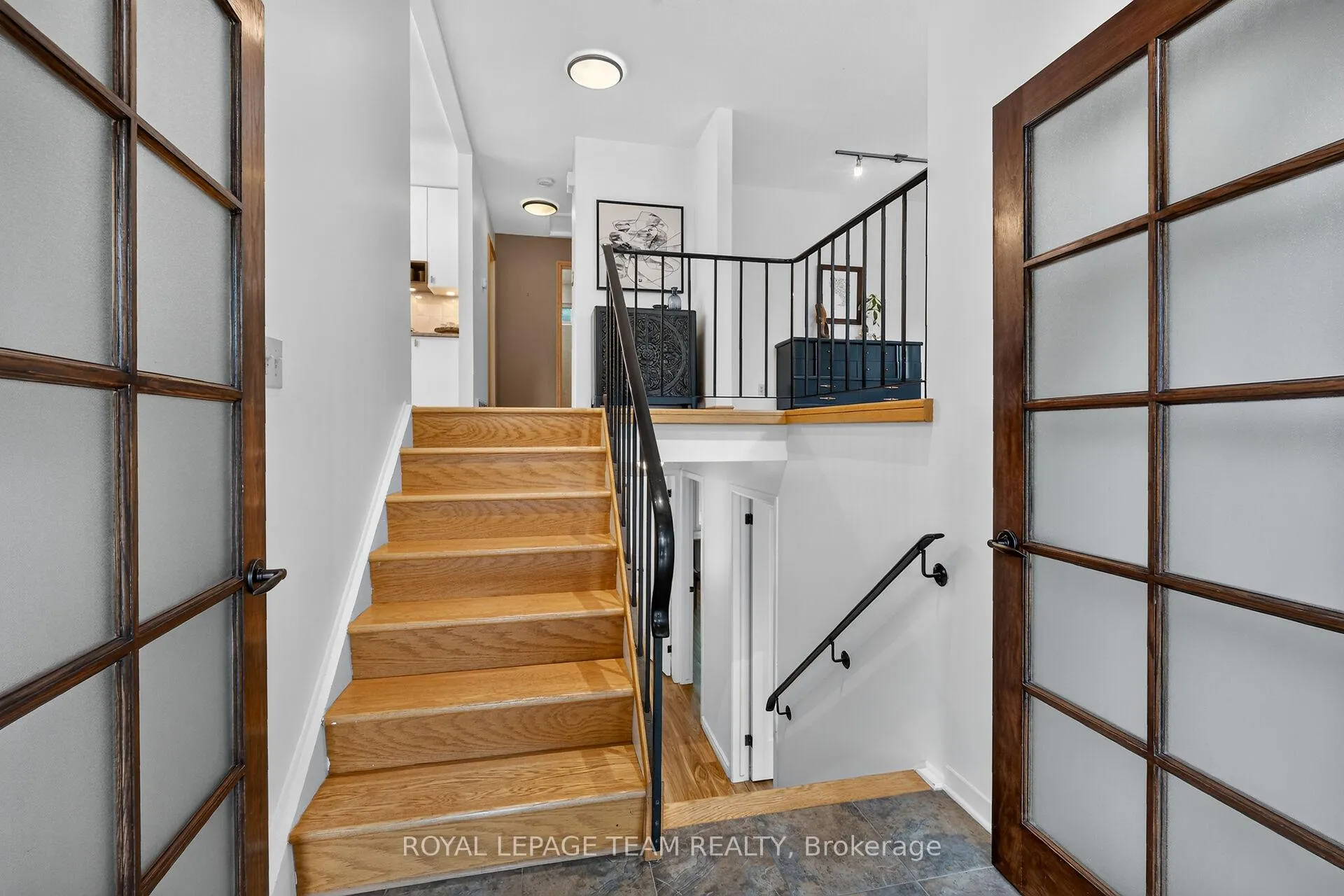 Photo 6 of 1282 Alloway Crescent, Ottawa, Carson Grove — HOMEH
