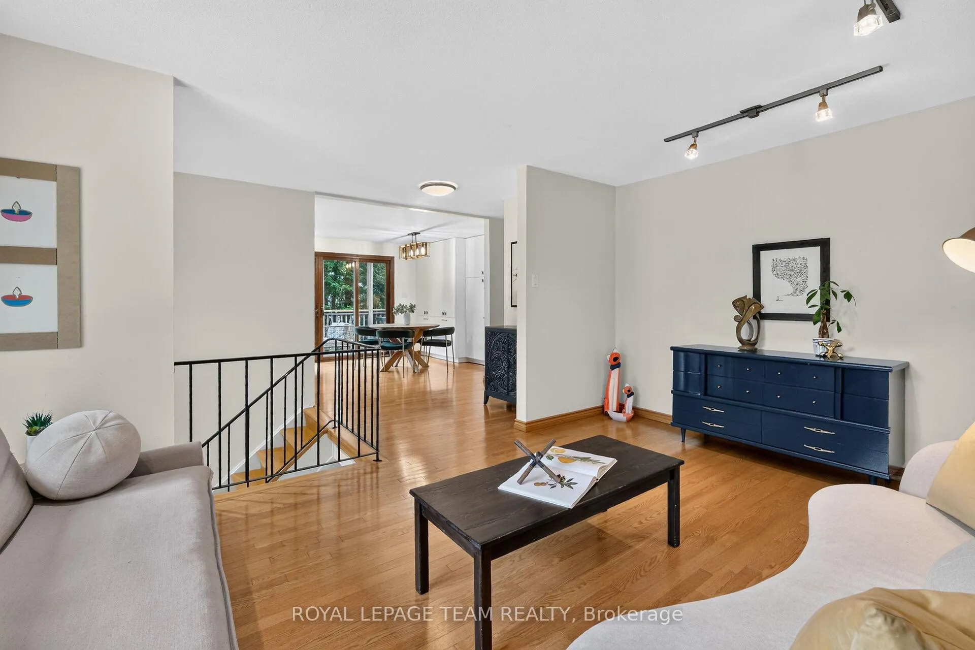 Photo 12 of 1282 Alloway Crescent, Ottawa, Carson Grove — HOMEH