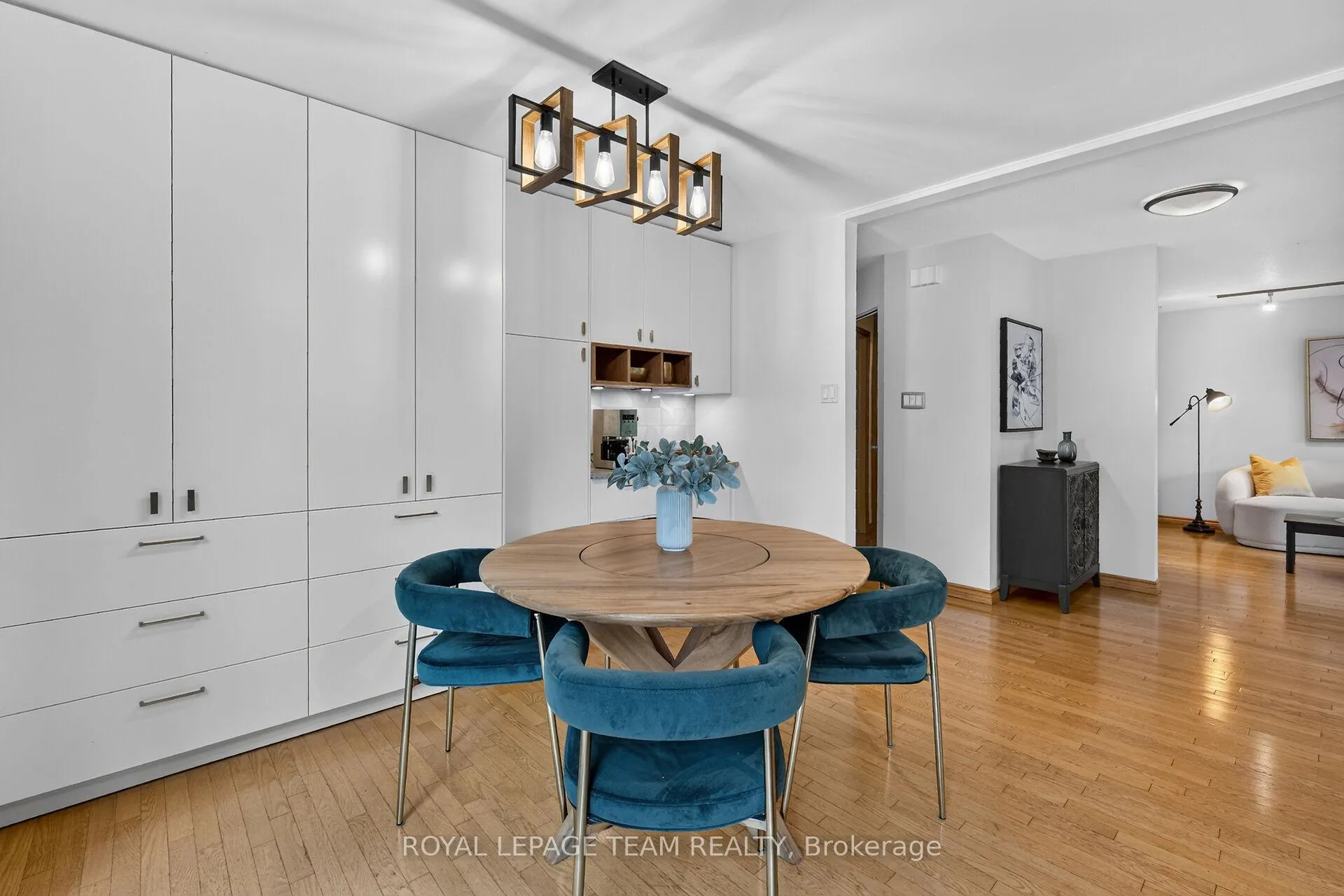 Photo 17 of 1282 Alloway Crescent, Ottawa, Carson Grove — HOMEH