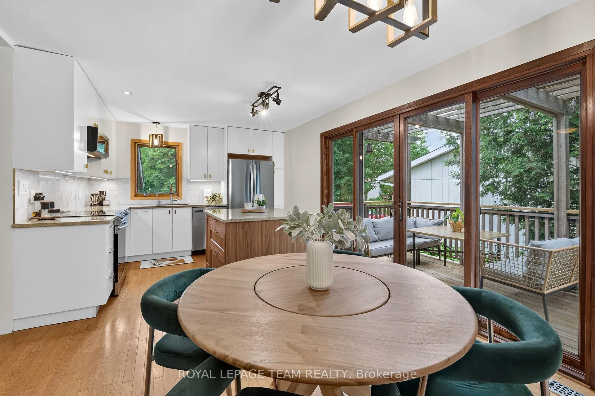 Photo 18 of 1282 Alloway Crescent, Ottawa, Carson Grove — HOMEH