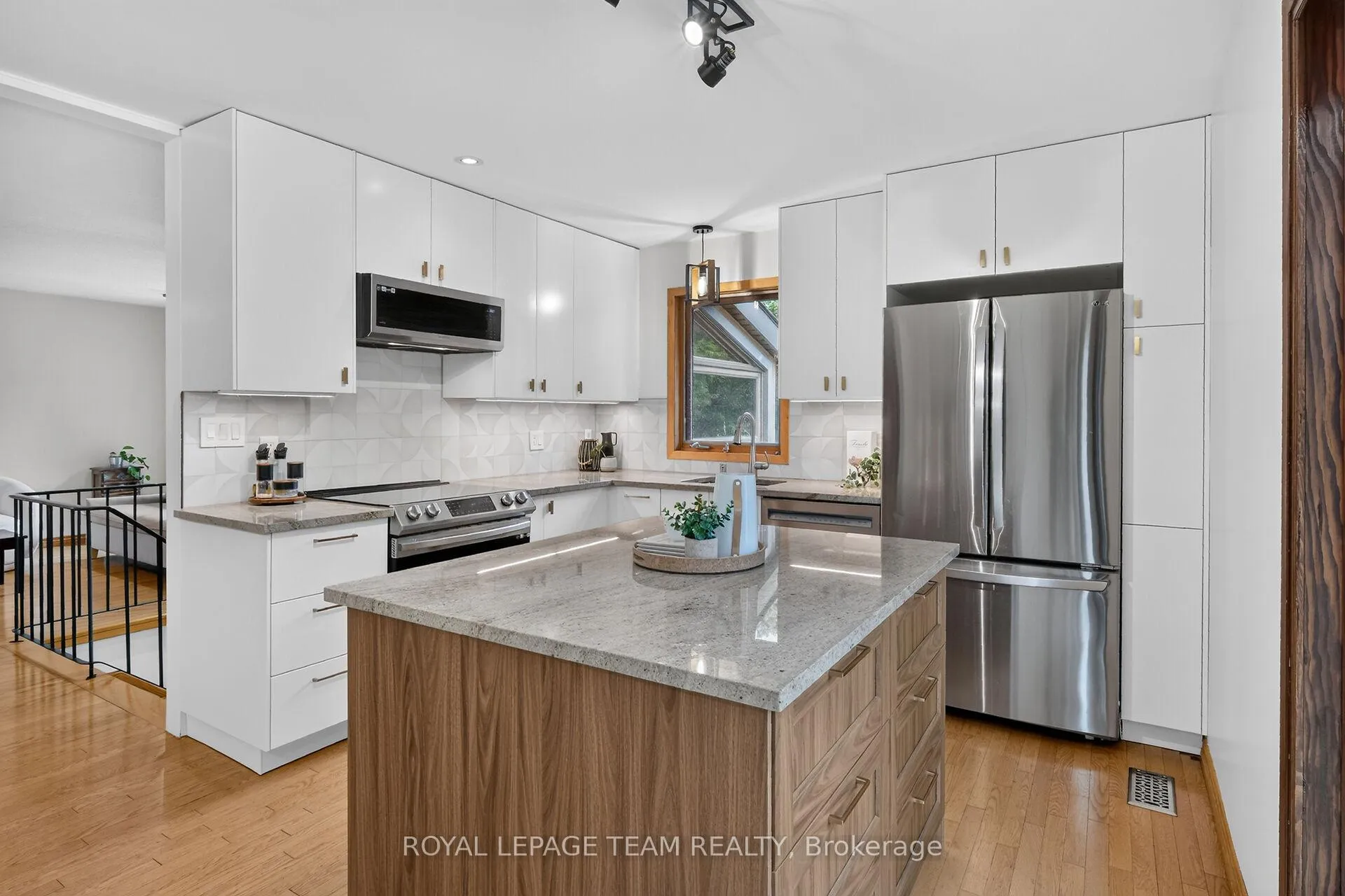 Photo 19 of 1282 Alloway Crescent, Ottawa, Carson Grove — HOMEH