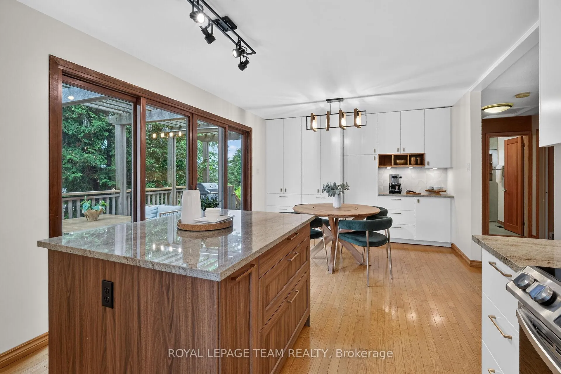 Photo 22 of 1282 Alloway Crescent, Ottawa, Carson Grove — HOMEH