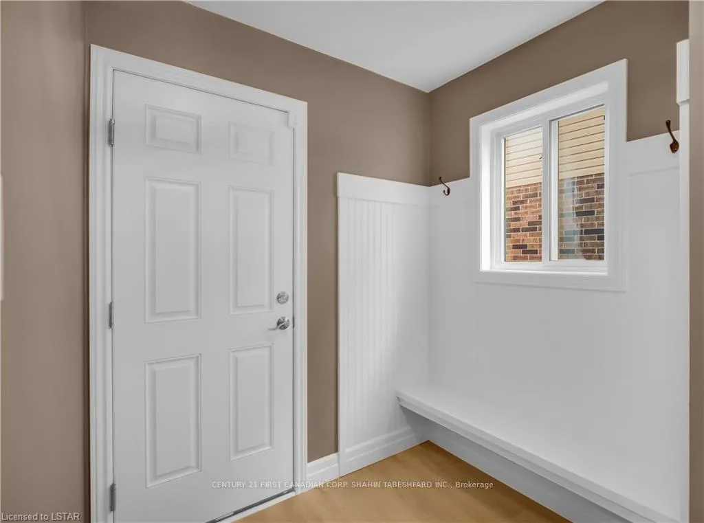 Photo 13 of 3297 Casson Way, London, South W — HOMEH