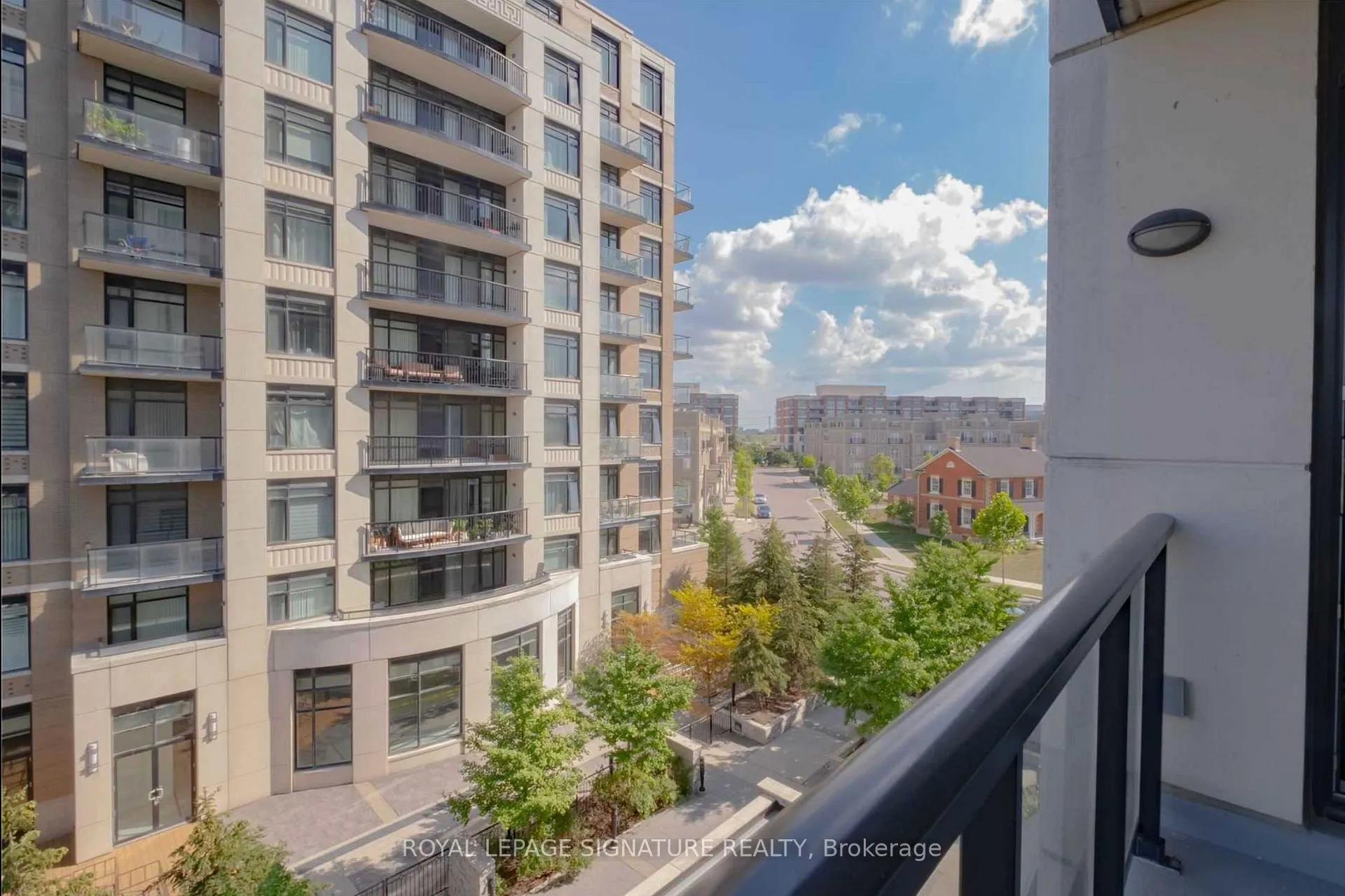 Photo 18 of Unit 412, 131 Upper Duke Crescent, Markham, Unionville — HOMEH