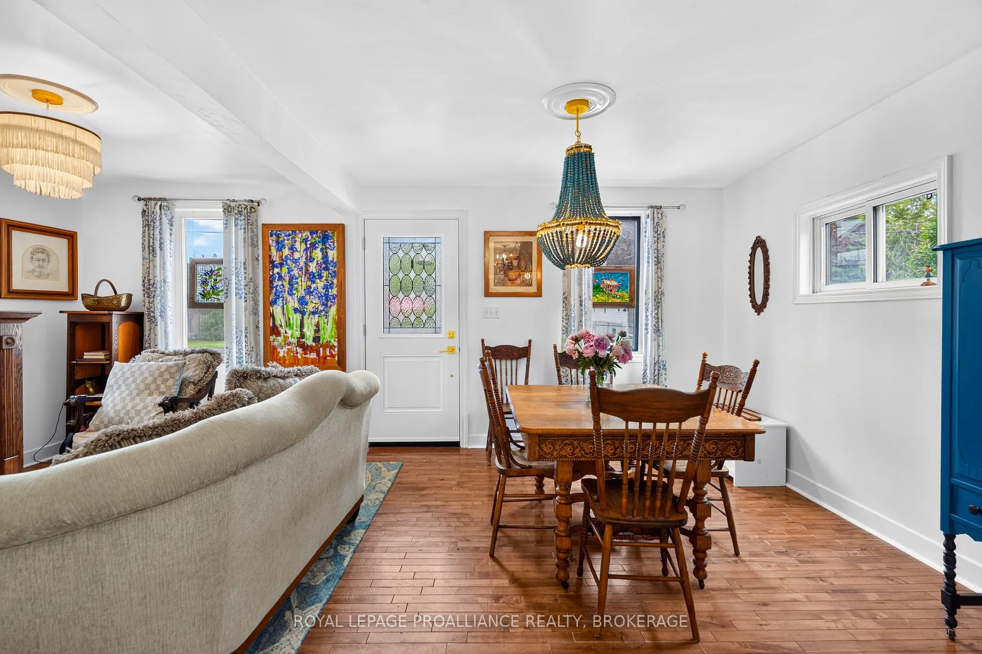 Photo 4 of 356 Elliott Avenue, Kingston, East of Sir John A. Blvd — HOMEH