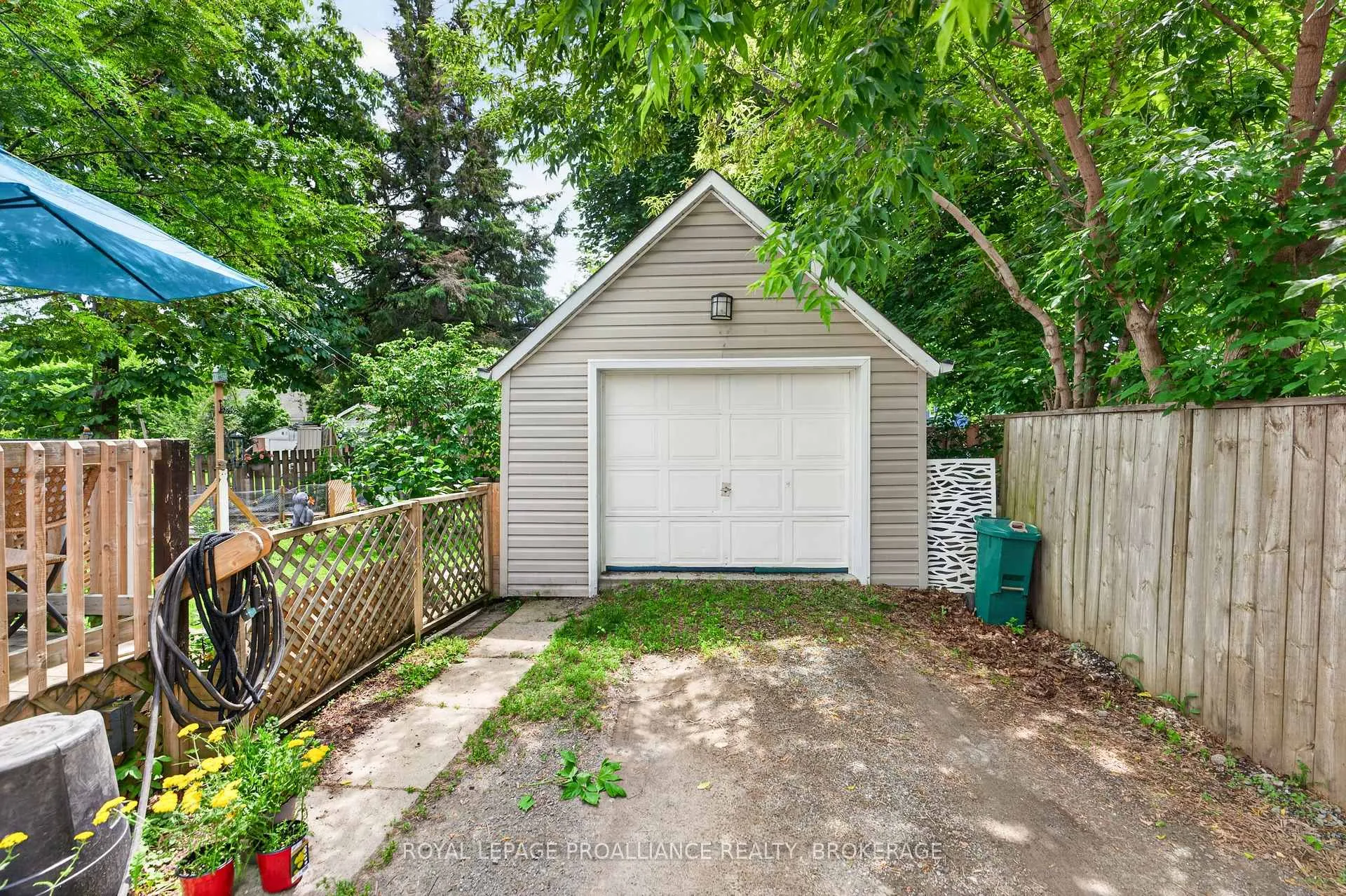 Photo 24 of 356 Elliott Avenue, Kingston, East of Sir John A. Blvd — HOMEH