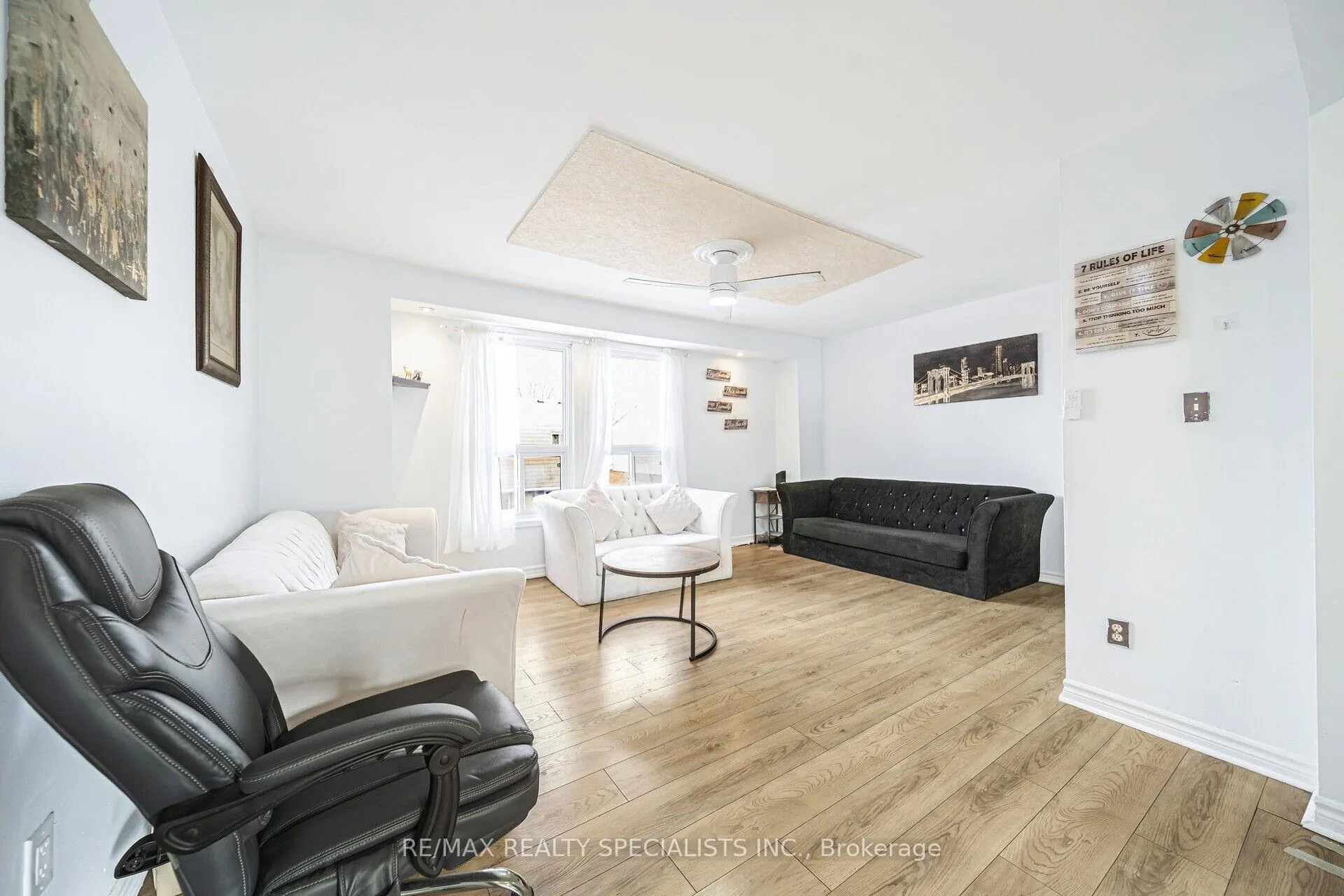 Photo 4 of 66 Enmount Drive, Brampton, Southgate — HOMEH