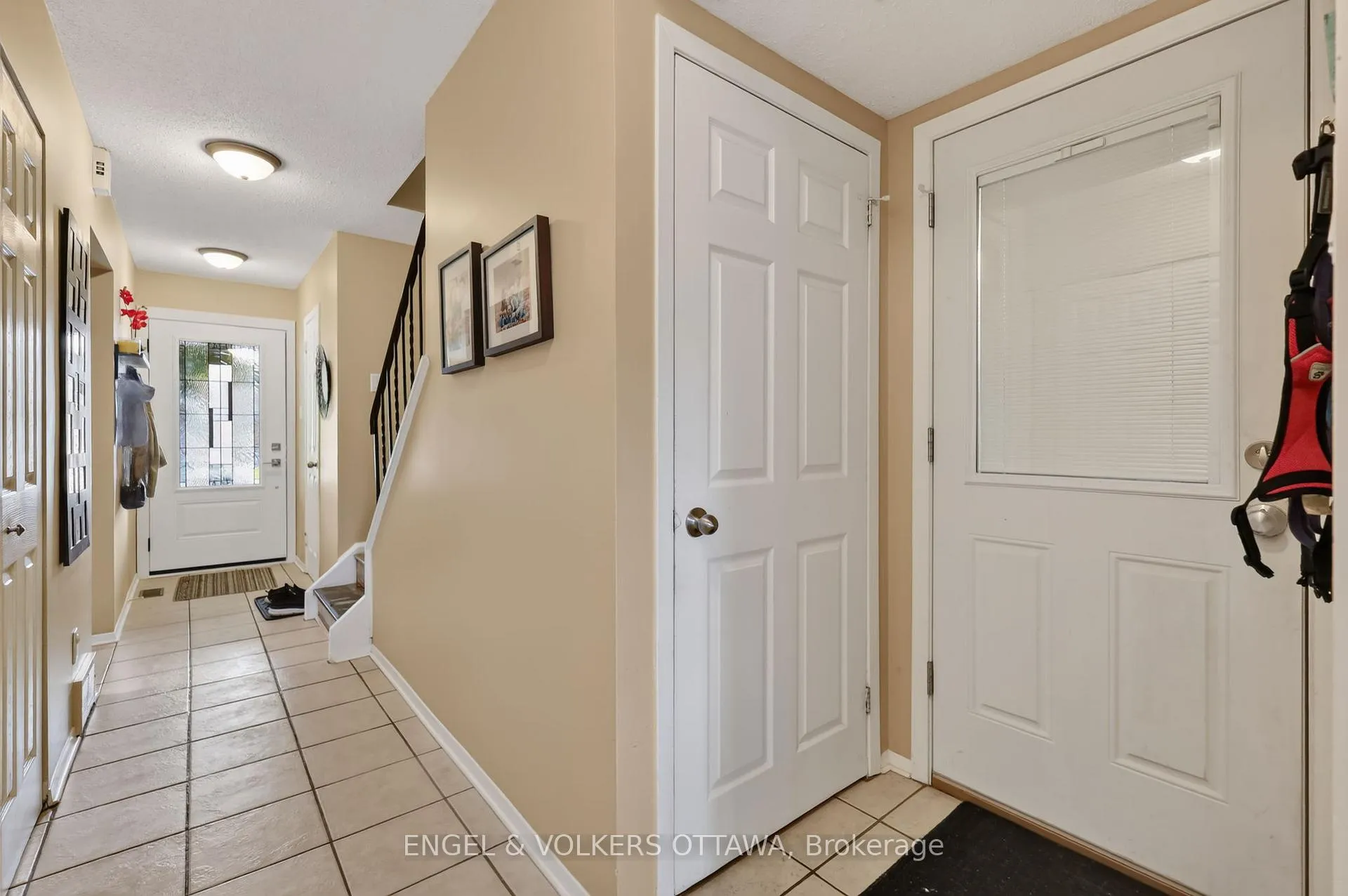 Photo 8 of 6269 Paddler Way, Ottawa, Hiawatha Park/Convent Glen — HOMEH