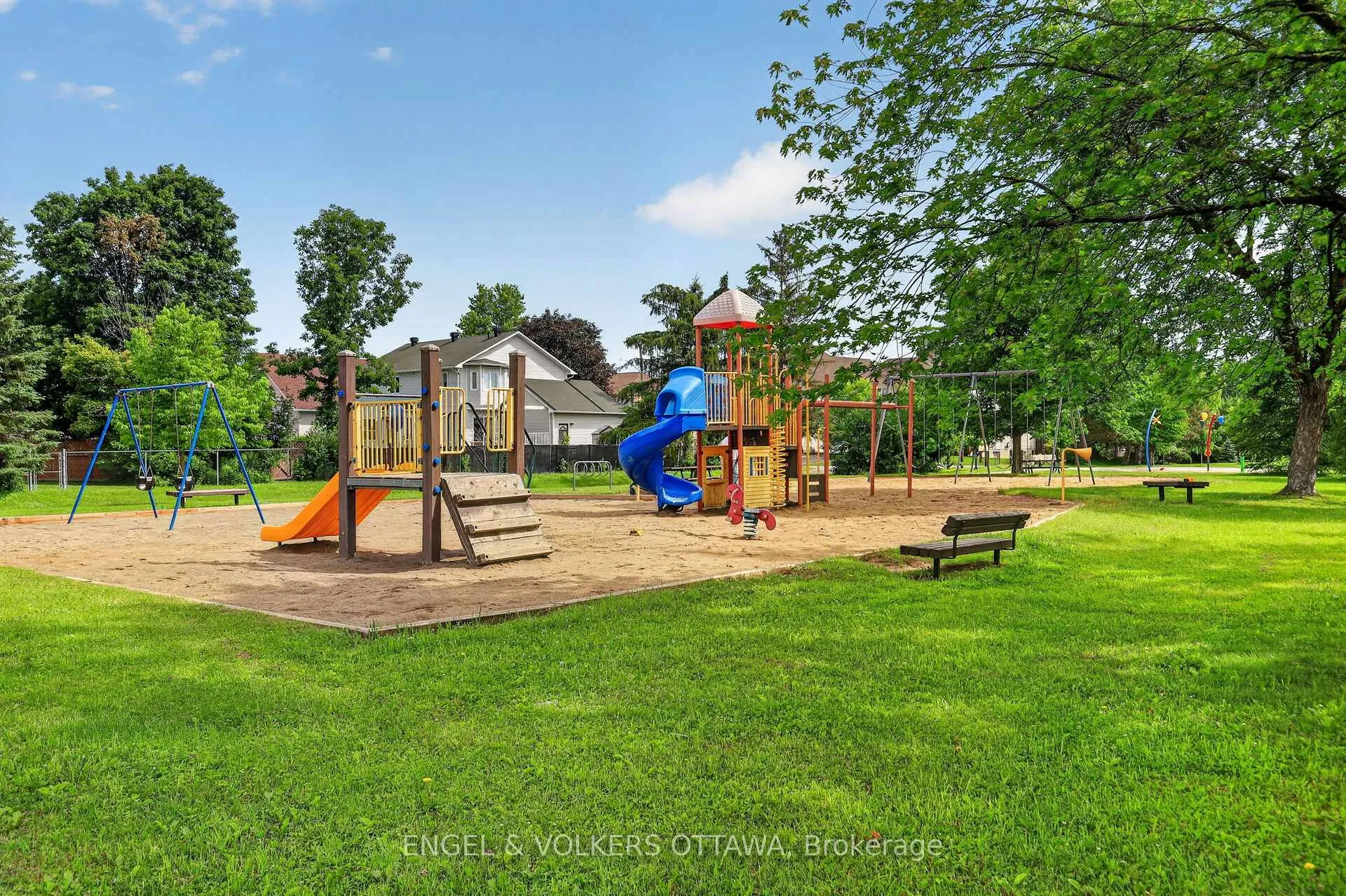 Photo 47 of 6269 Paddler Way, Ottawa, Hiawatha Park/Convent Glen — HOMEH