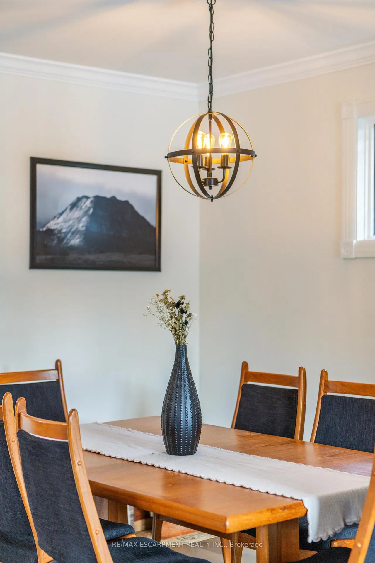 Photo 13 of 72 Athenia Drive, Hamilton, Stoney Creek Mountain — HOMEH