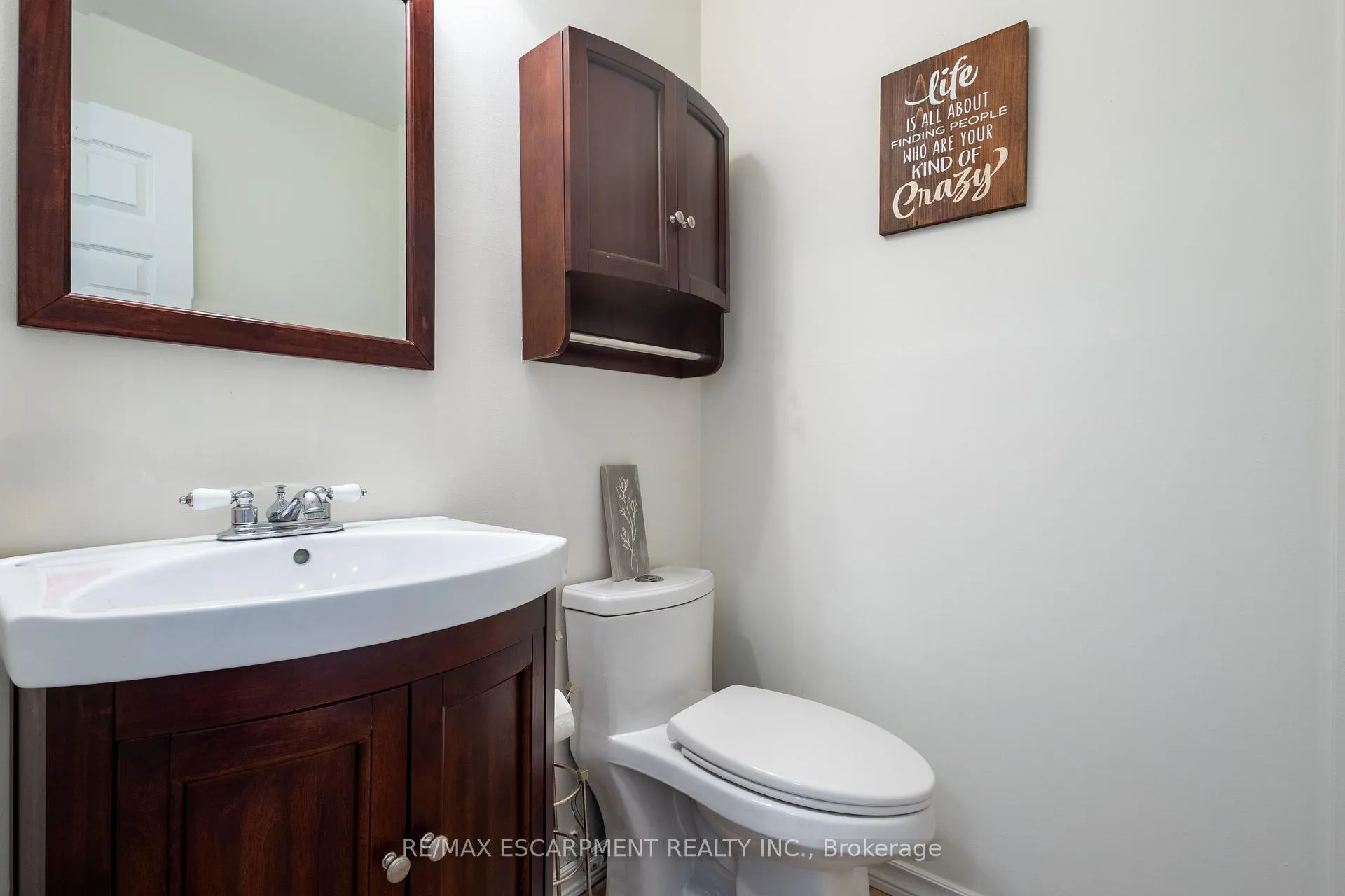 Photo 26 of 72 Athenia Drive, Hamilton, Stoney Creek Mountain — HOMEH