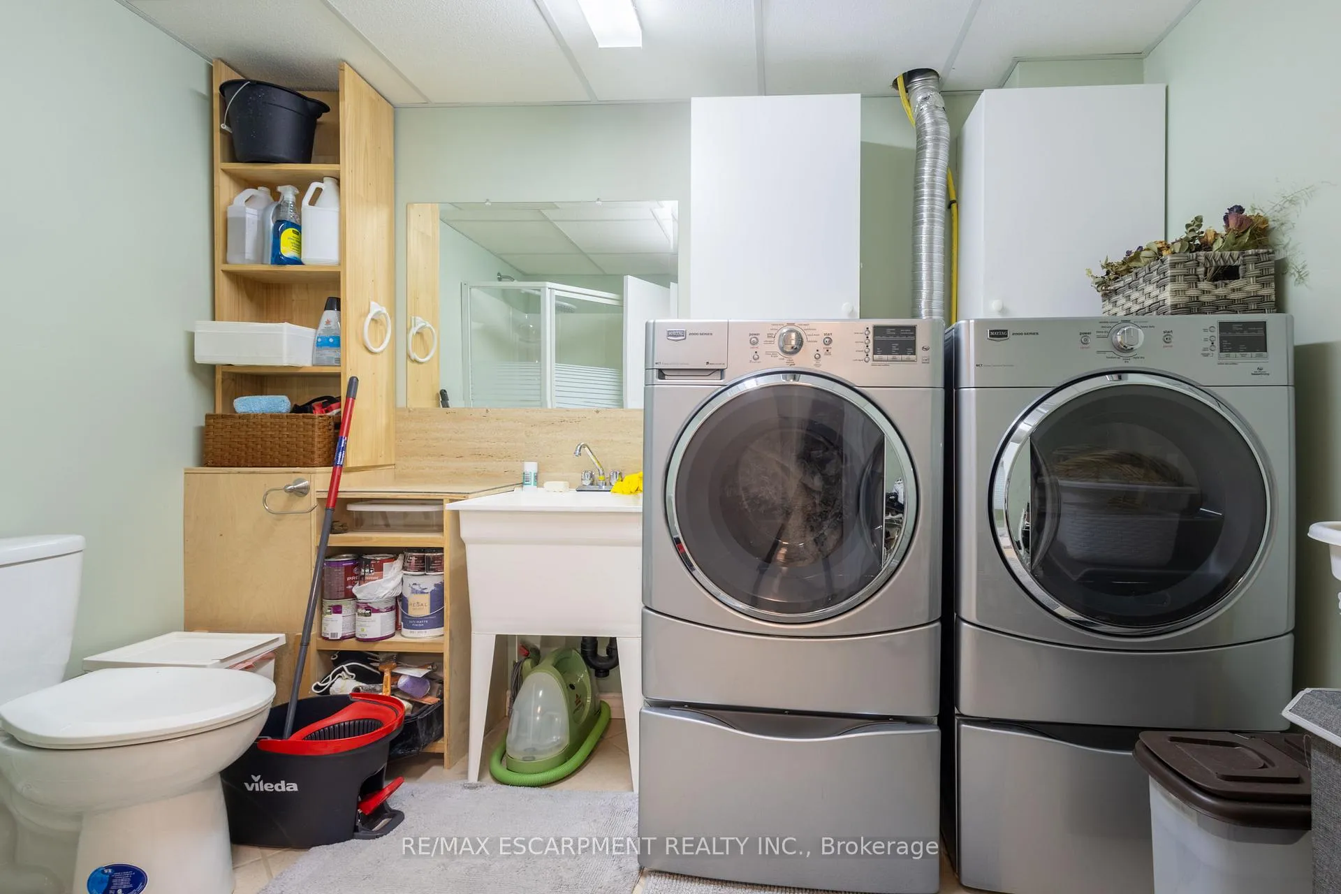 Photo 34 of 72 Athenia Drive, Hamilton, Stoney Creek Mountain — HOMEH
