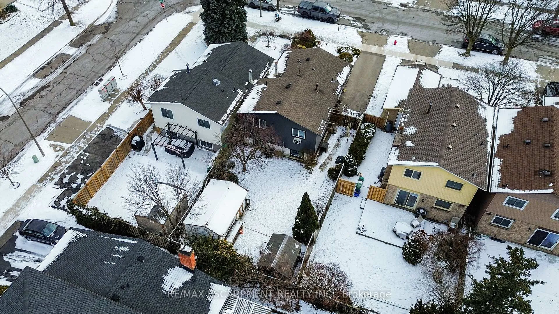 Photo 35 of 72 Athenia Drive, Hamilton, Stoney Creek Mountain — HOMEH