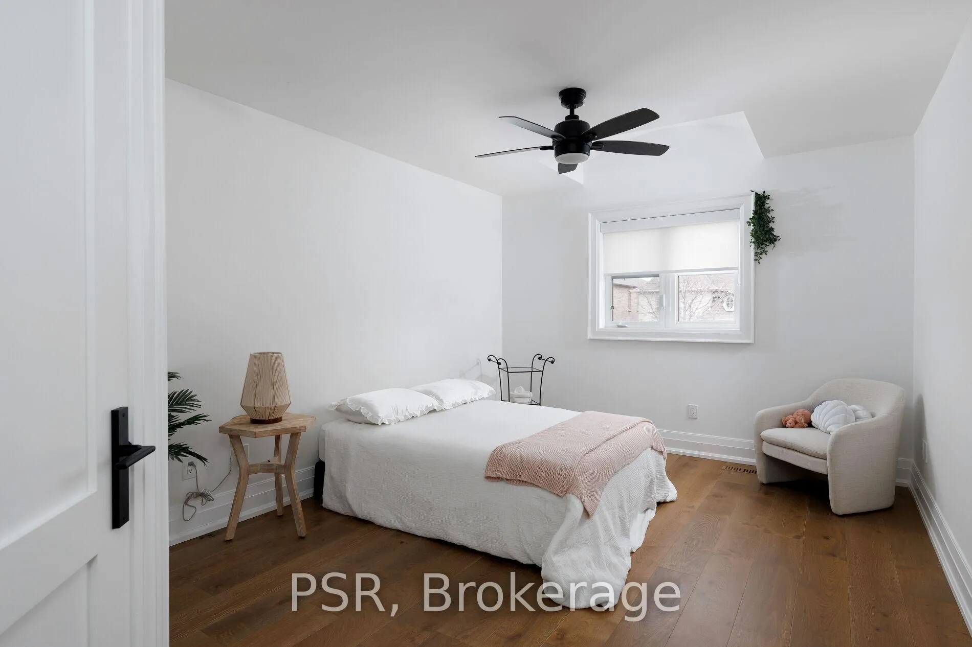 Photo 25 of 2040 Bingley Crescent, Oakville, Bronte Creek — HOMEH