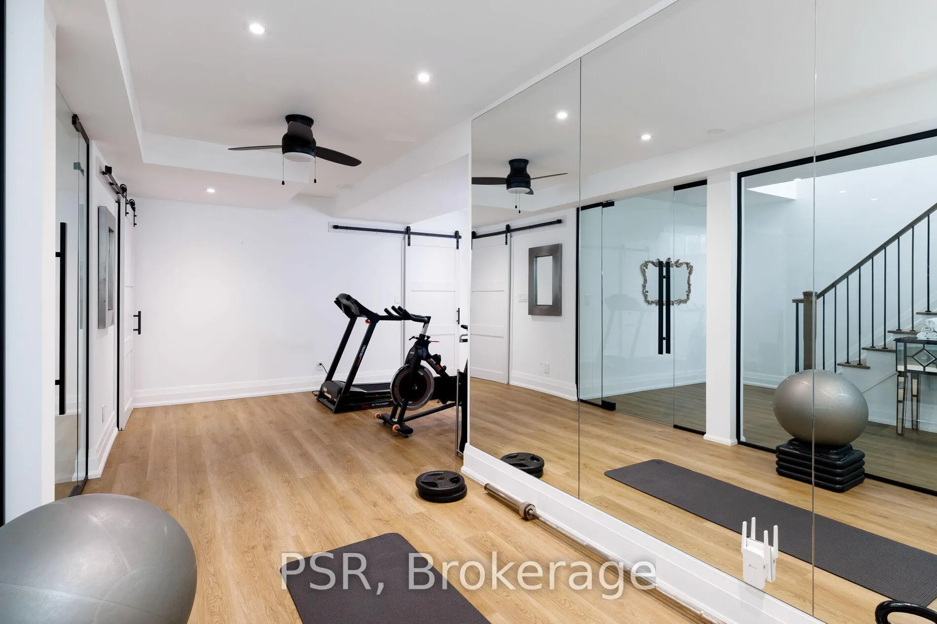 Photo 34 of 2040 Bingley Crescent, Oakville, Bronte Creek — HOMEH