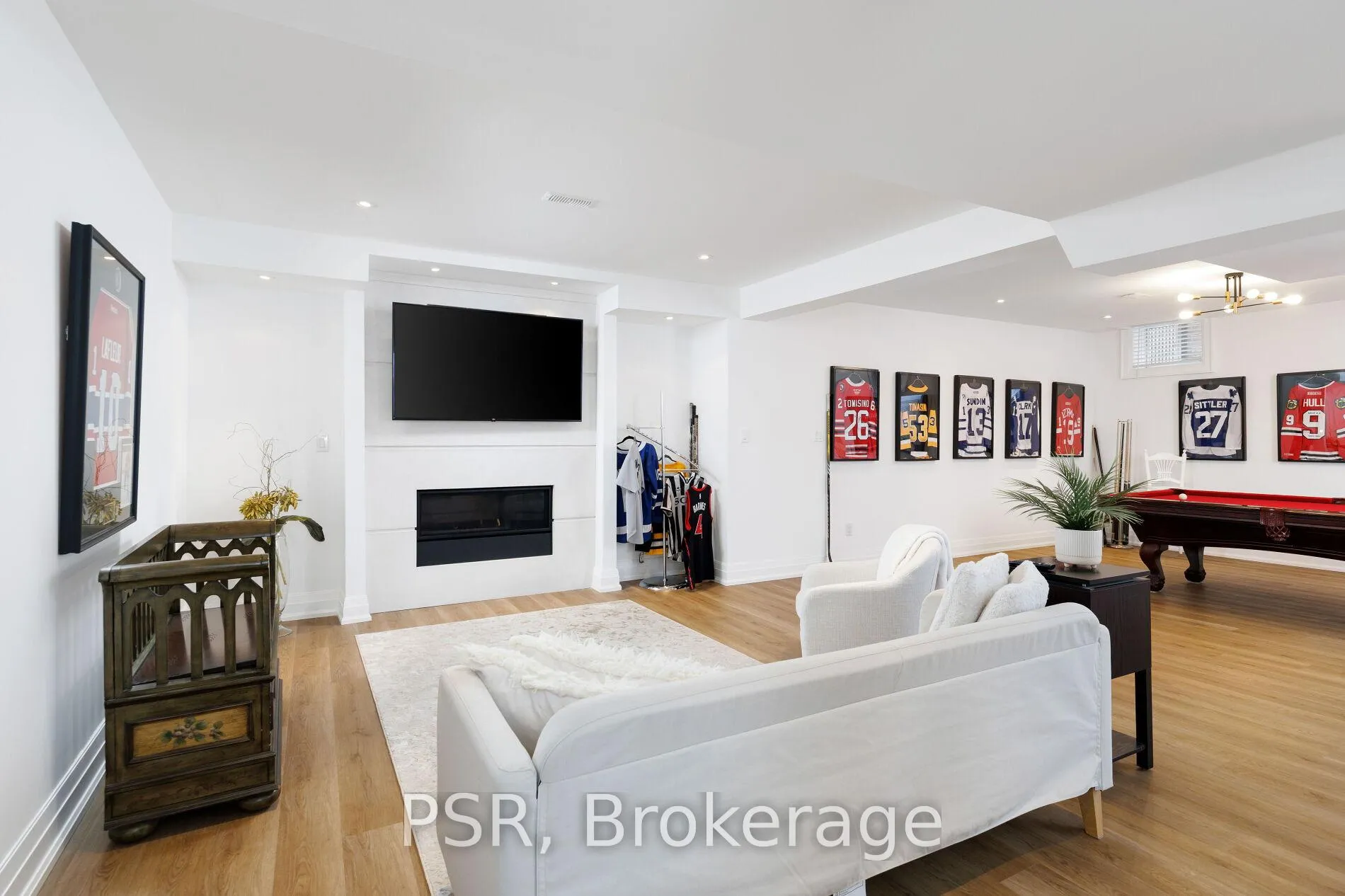 Photo 36 of 2040 Bingley Crescent, Oakville, Bronte Creek — HOMEH