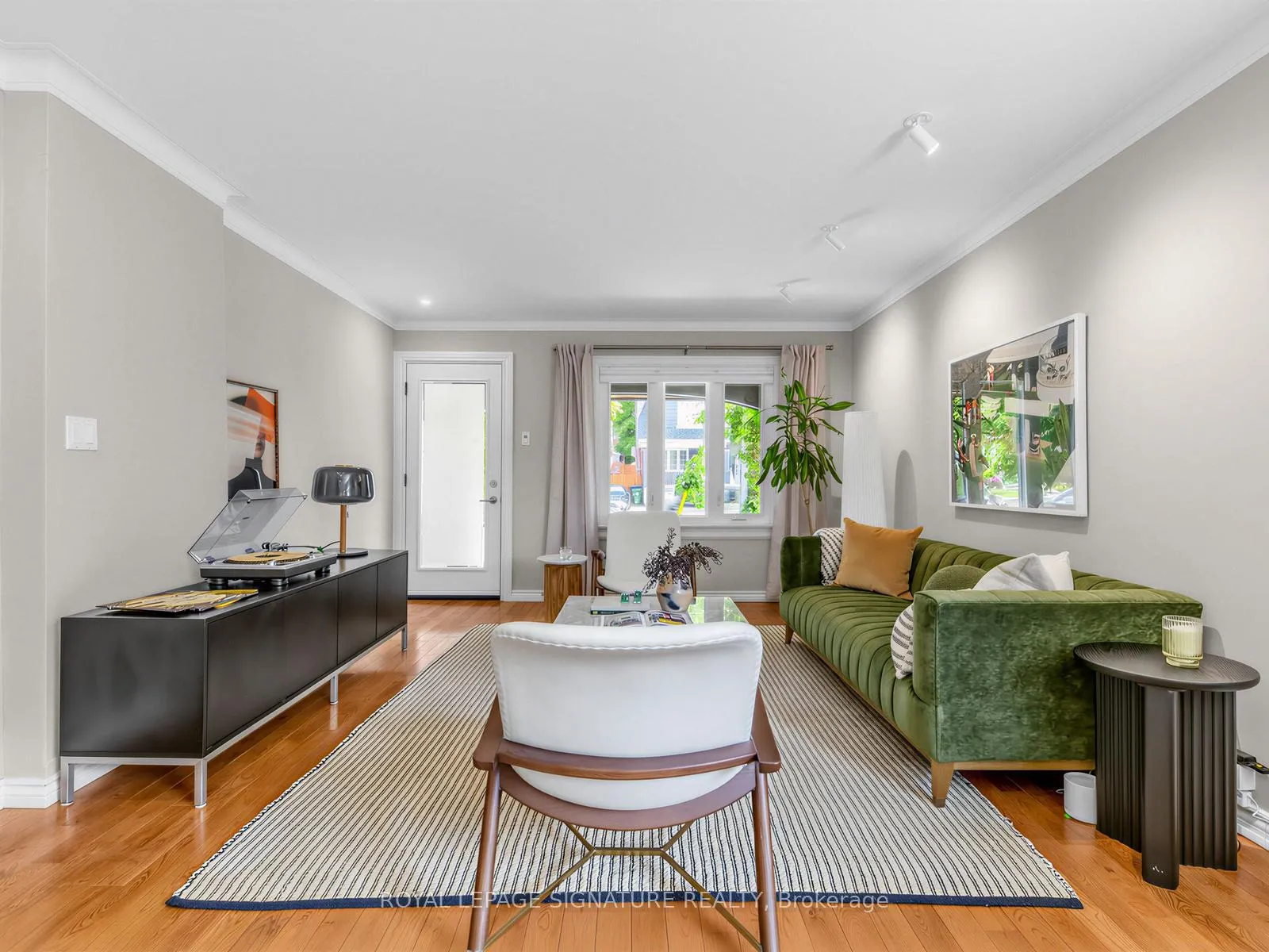 Photo 6 of 122 Donlands Avenue, Toronto, Danforth Village-East York — HOMEH