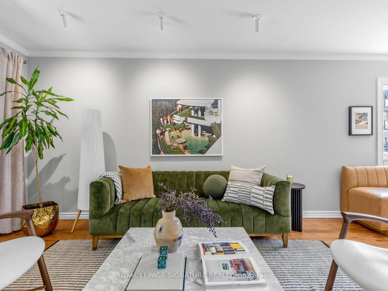 Photo 7 of 122 Donlands Avenue, Toronto, Danforth Village-East York — HOMEH