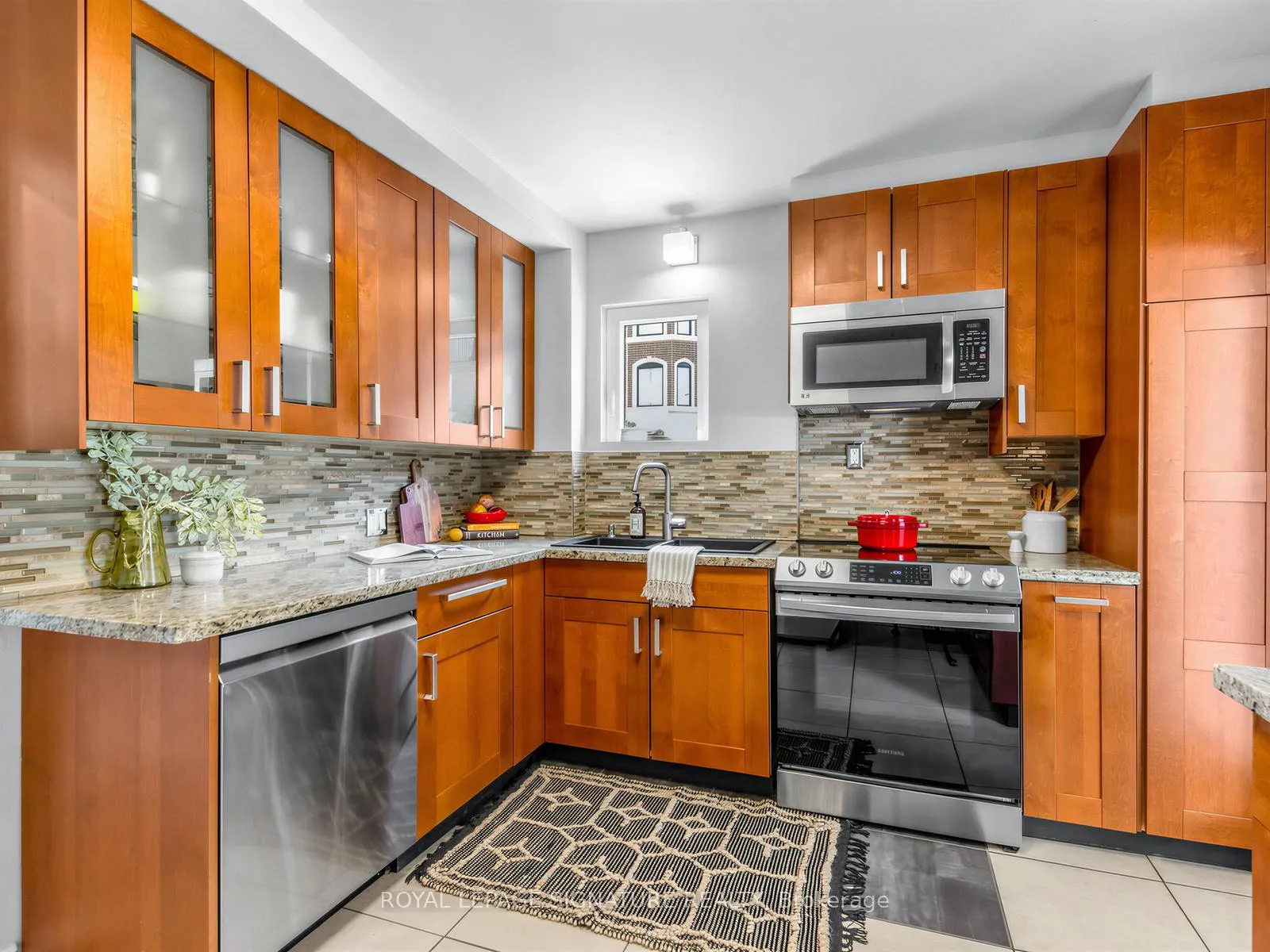 Photo 13 of 122 Donlands Avenue, Toronto, Danforth Village-East York — HOMEH