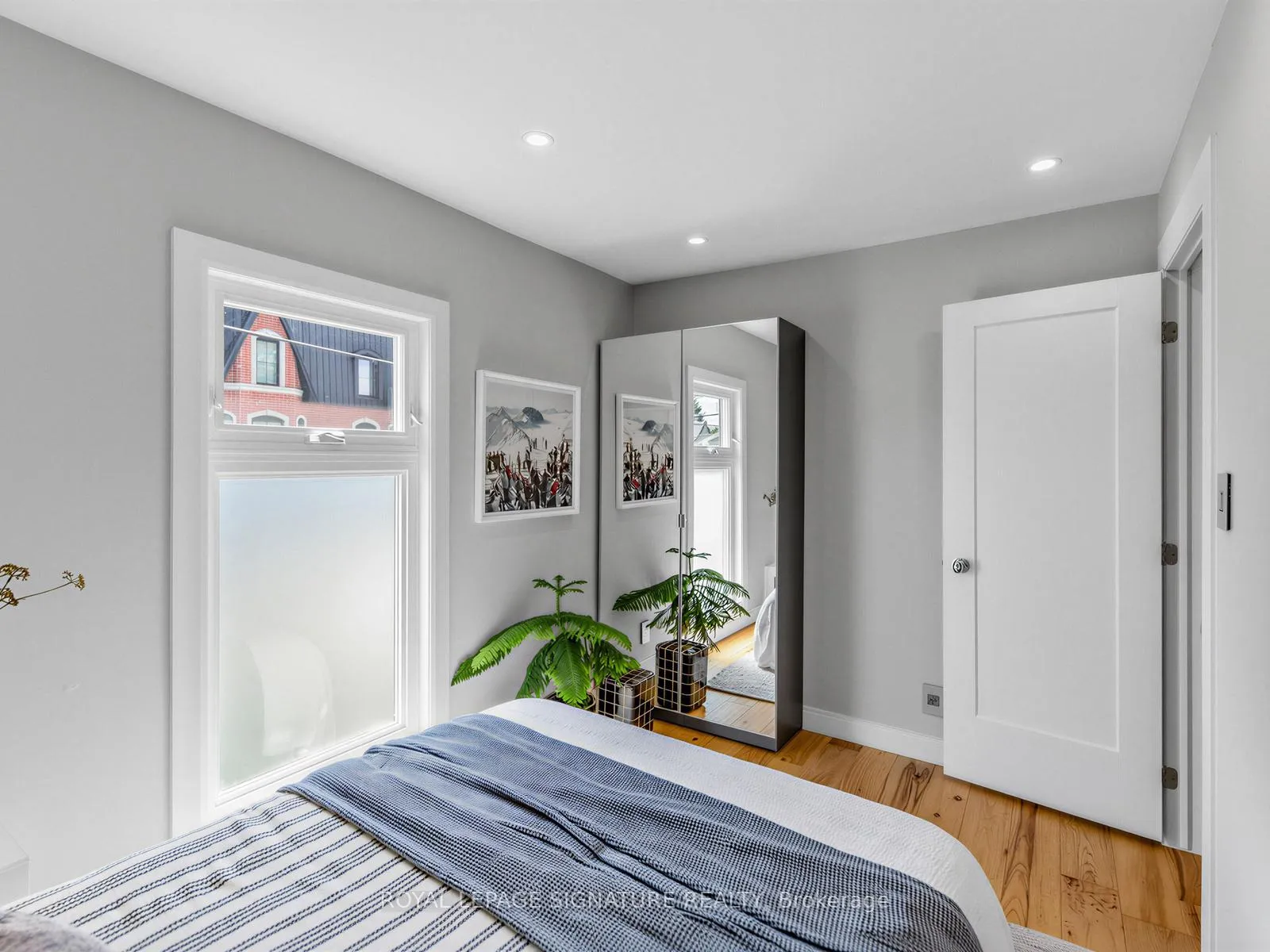 Photo 24 of 122 Donlands Avenue, Toronto, Danforth Village-East York — HOMEH