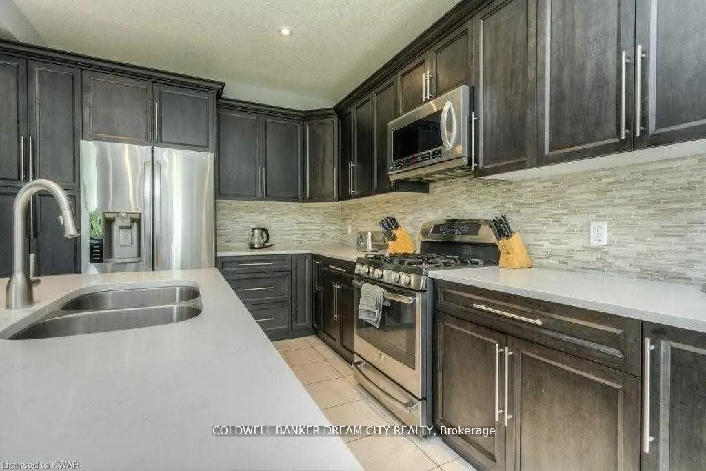 Photo 9 of 235 Birkinshaw Road, Cambridge, Christopher-Champlain — HOMEH