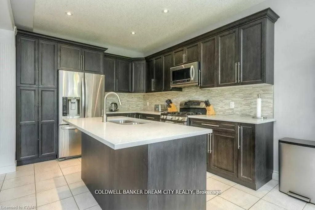 Photo 13 of 235 Birkinshaw Road, Cambridge, Christopher-Champlain — HOMEH