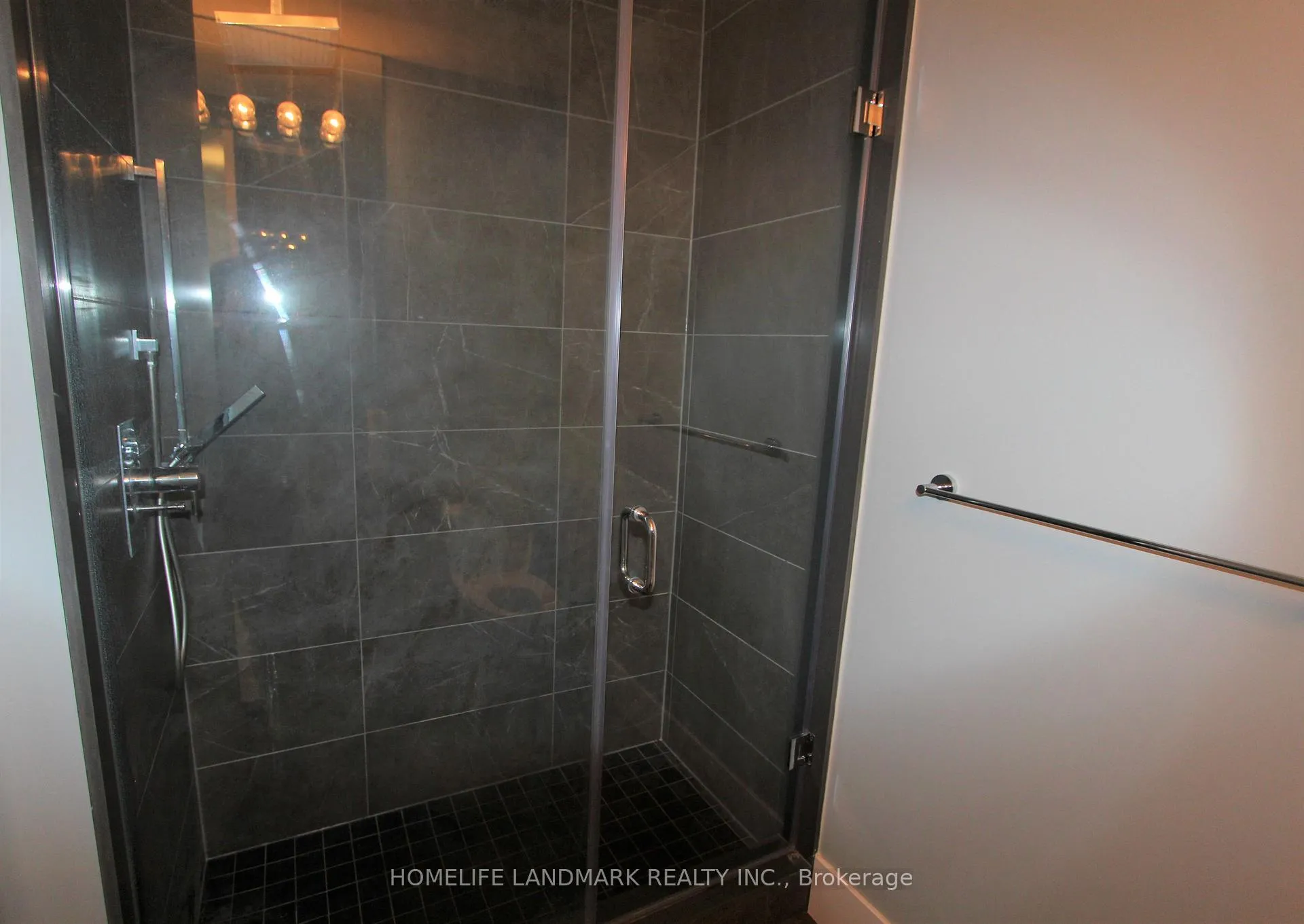 Photo 8 of Unit 1019, 29 Queens Quay E, Toronto, Waterfront Communities — HOMEH