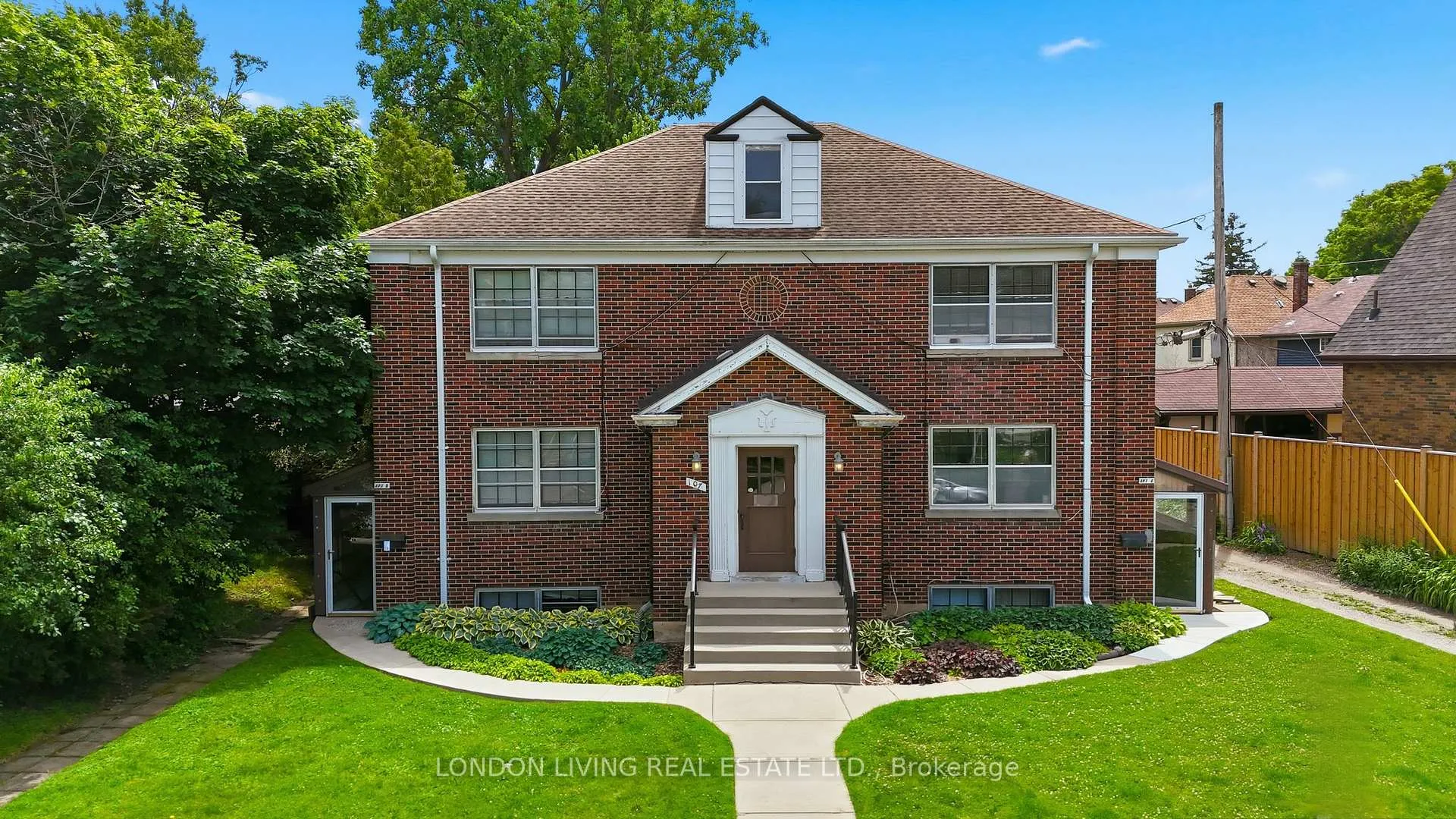 Photo 22 of 107 Windsor Crescent, London, South F — HOMEH