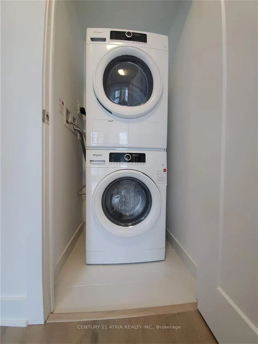 Photo 5 of Unit 919, 585 Bloor Street E, Toronto, North St. James Town — HOMEH