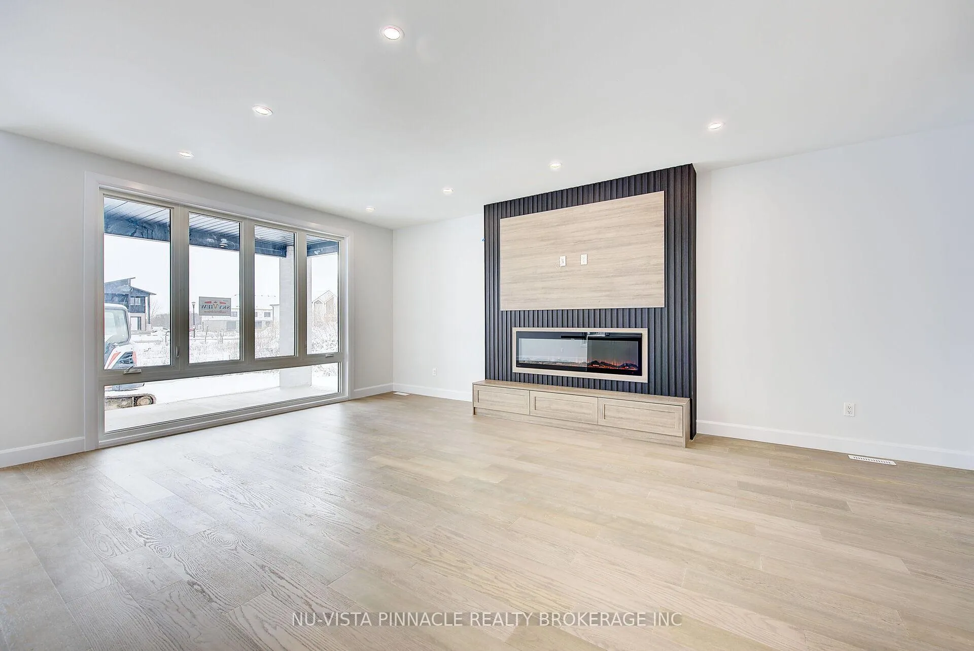 Photo 10 of 4332 Green Bend, London, South V — HOMEH