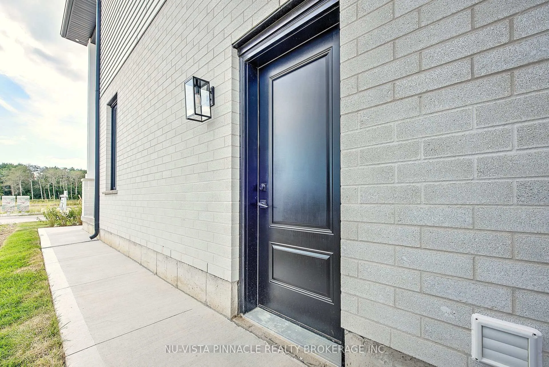 Photo 22 of 4332 Green Bend, London, South V — HOMEH
