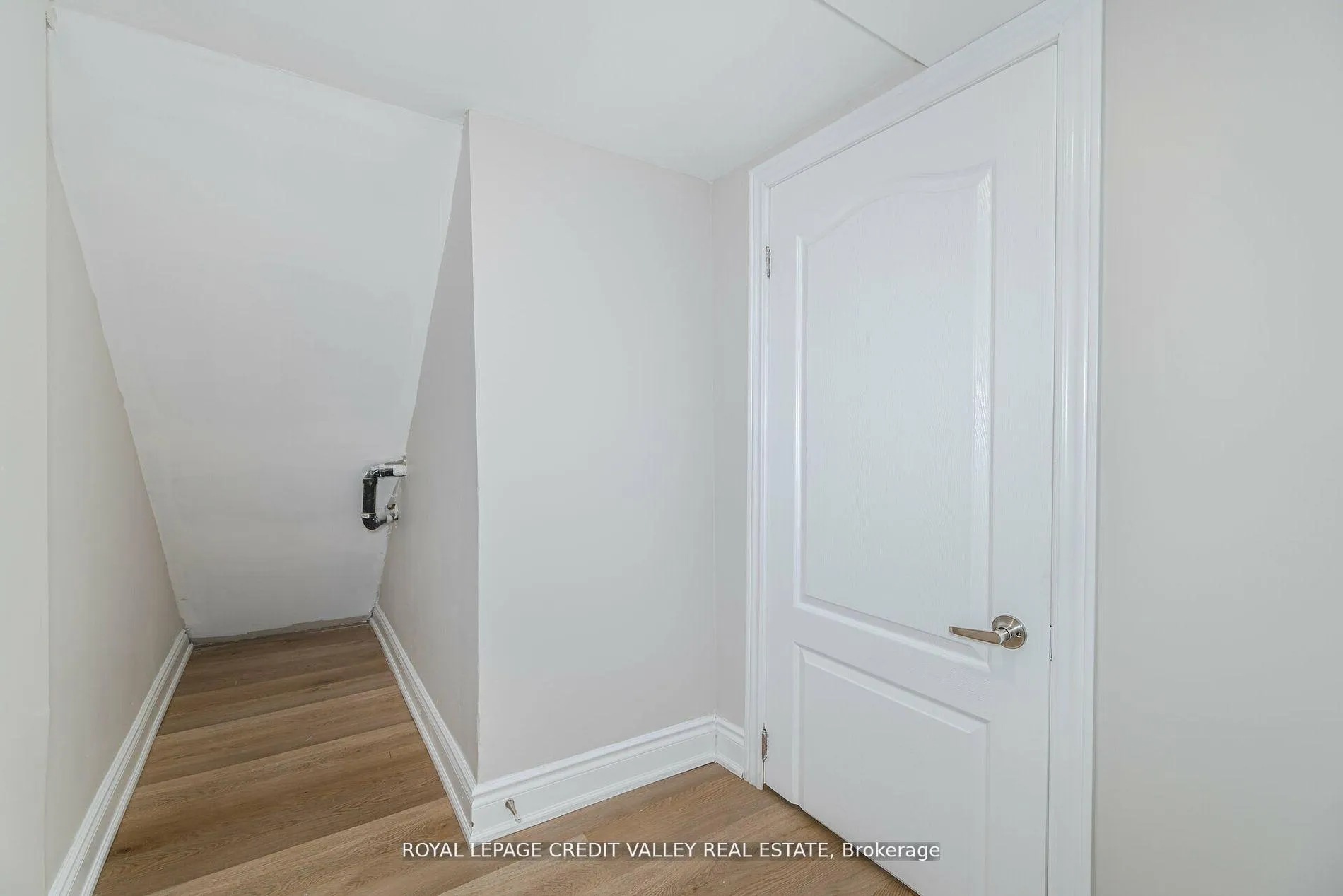 Photo 21 of 18 Trailhead Crescent, Brampton, Sandringham-Wellington — HOMEH
