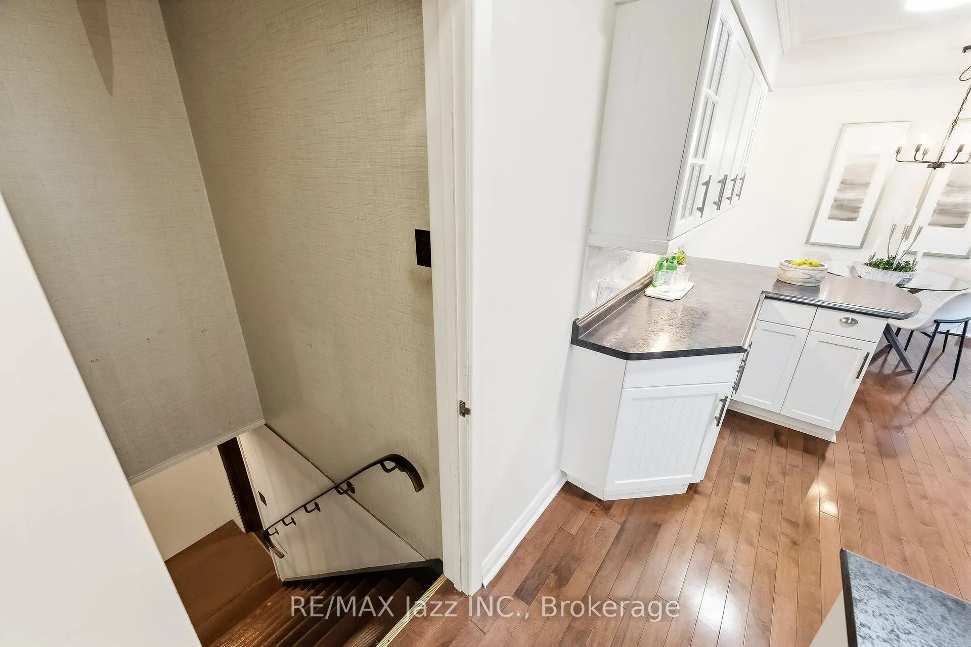 Photo 25 of 11 Lynwood Avenue, Clarington, Courtice — HOMEH