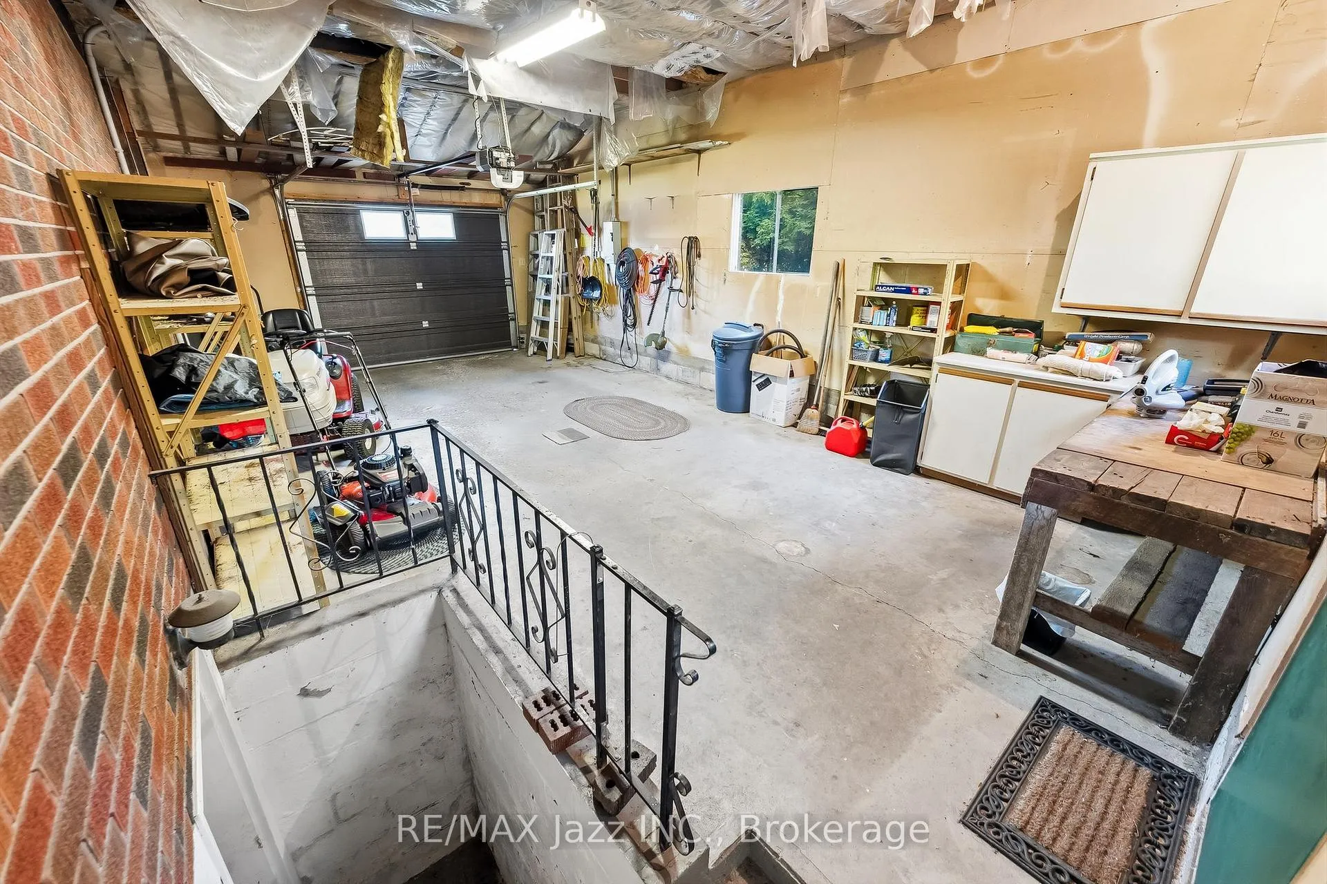 Photo 34 of 11 Lynwood Avenue, Clarington, Courtice — HOMEH