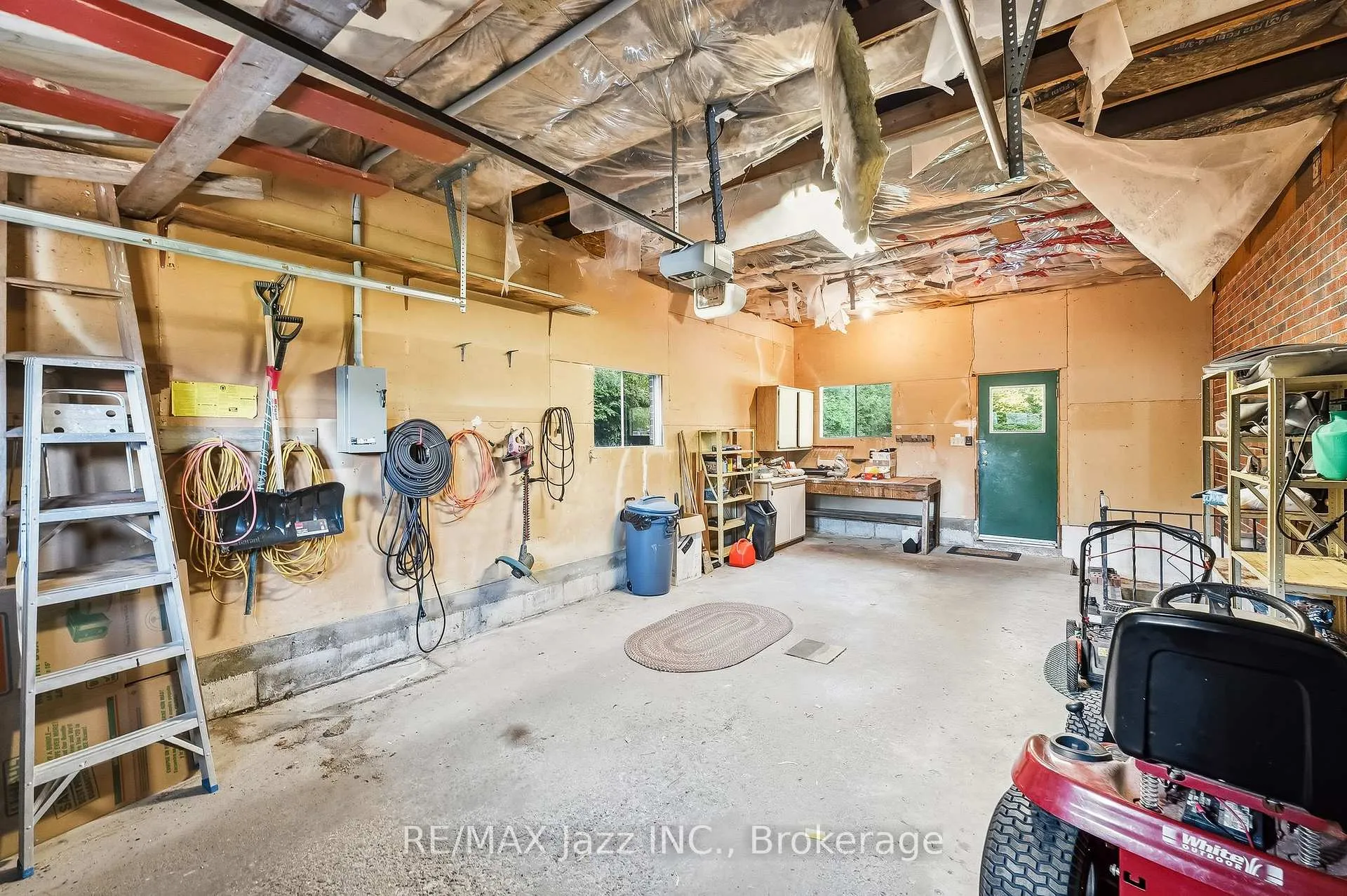 Photo 35 of 11 Lynwood Avenue, Clarington, Courtice — HOMEH