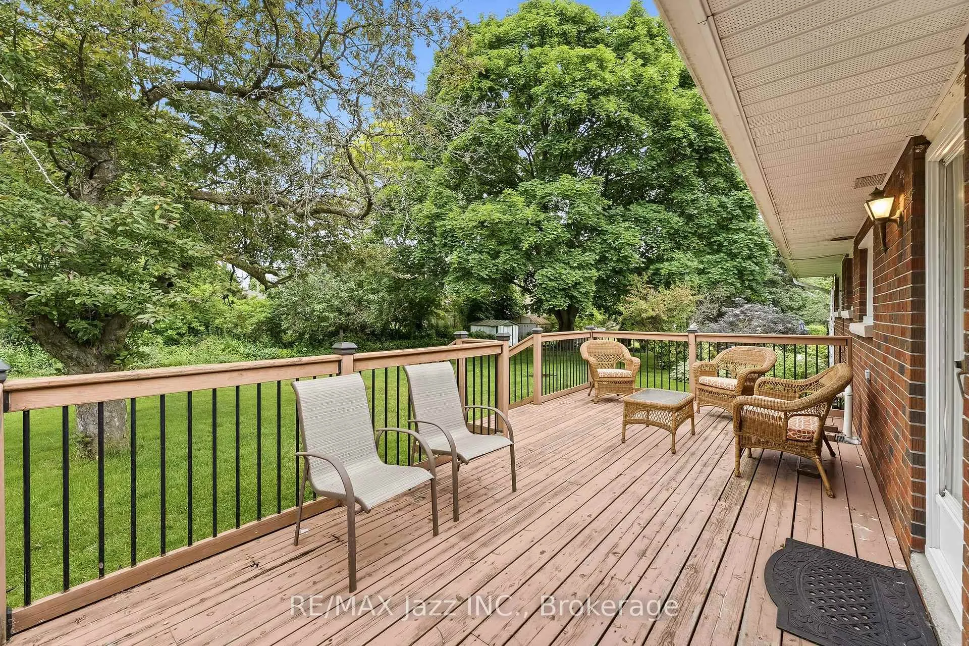 Photo 39 of 11 Lynwood Avenue, Clarington, Courtice — HOMEH