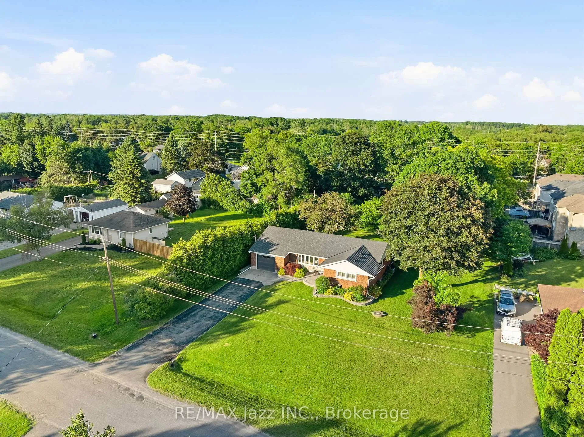 Photo 47 of 11 Lynwood Avenue, Clarington, Courtice — HOMEH