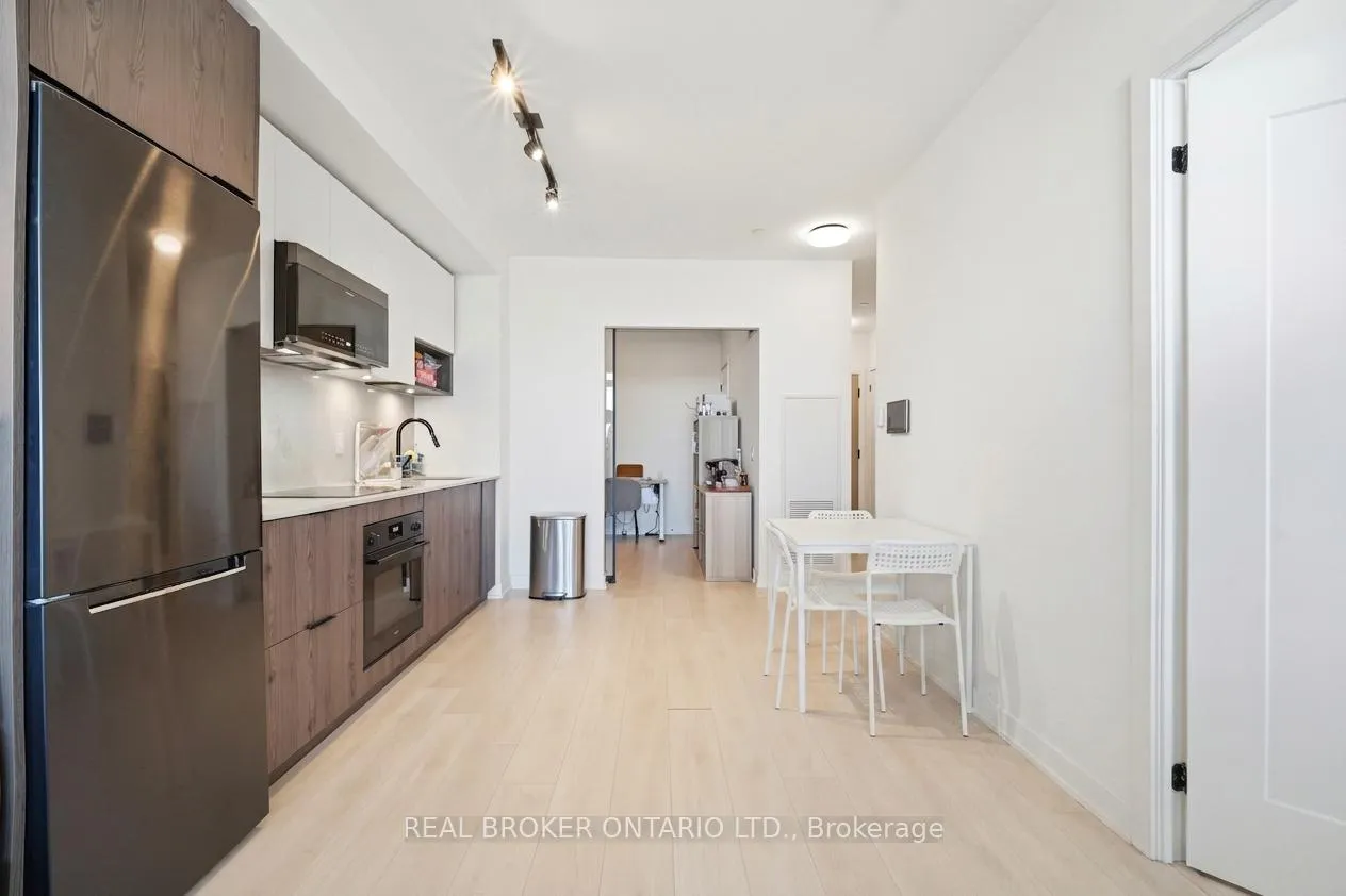 Photo 5 of Unit 1103, 5 Defries Street, Toronto, Regent Park — HOMEH
