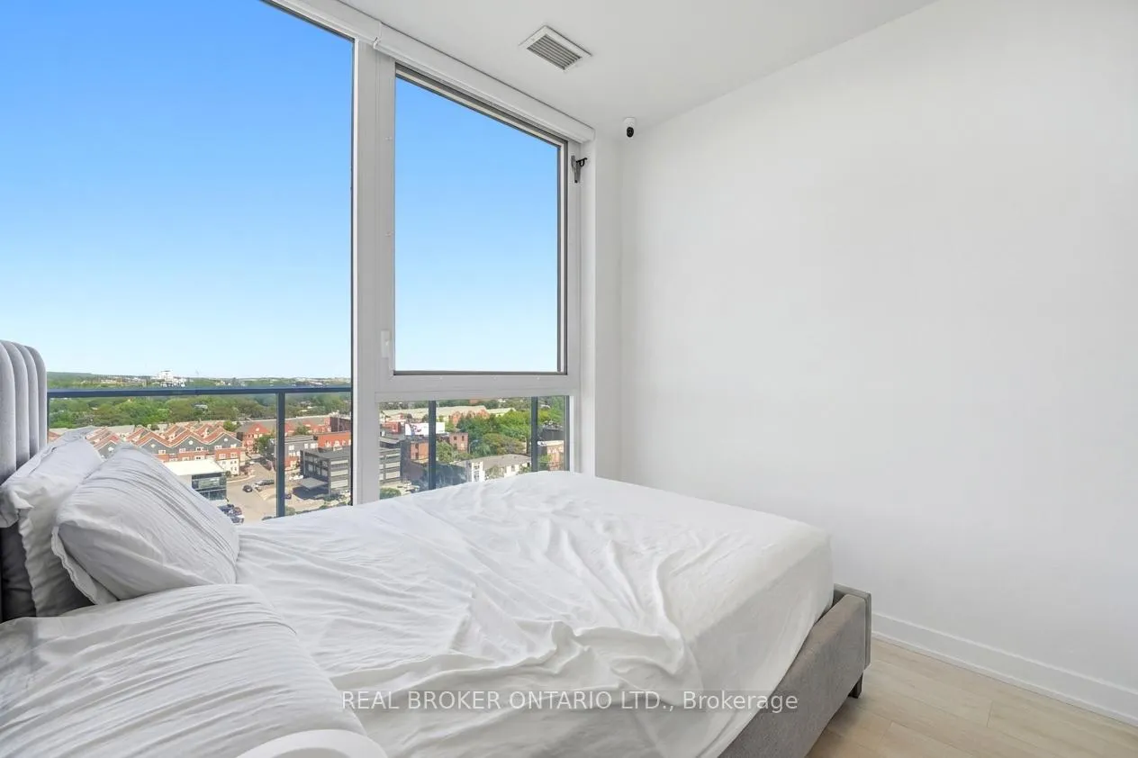 Photo 8 of Unit 1103, 5 Defries Street, Toronto, Regent Park — HOMEH