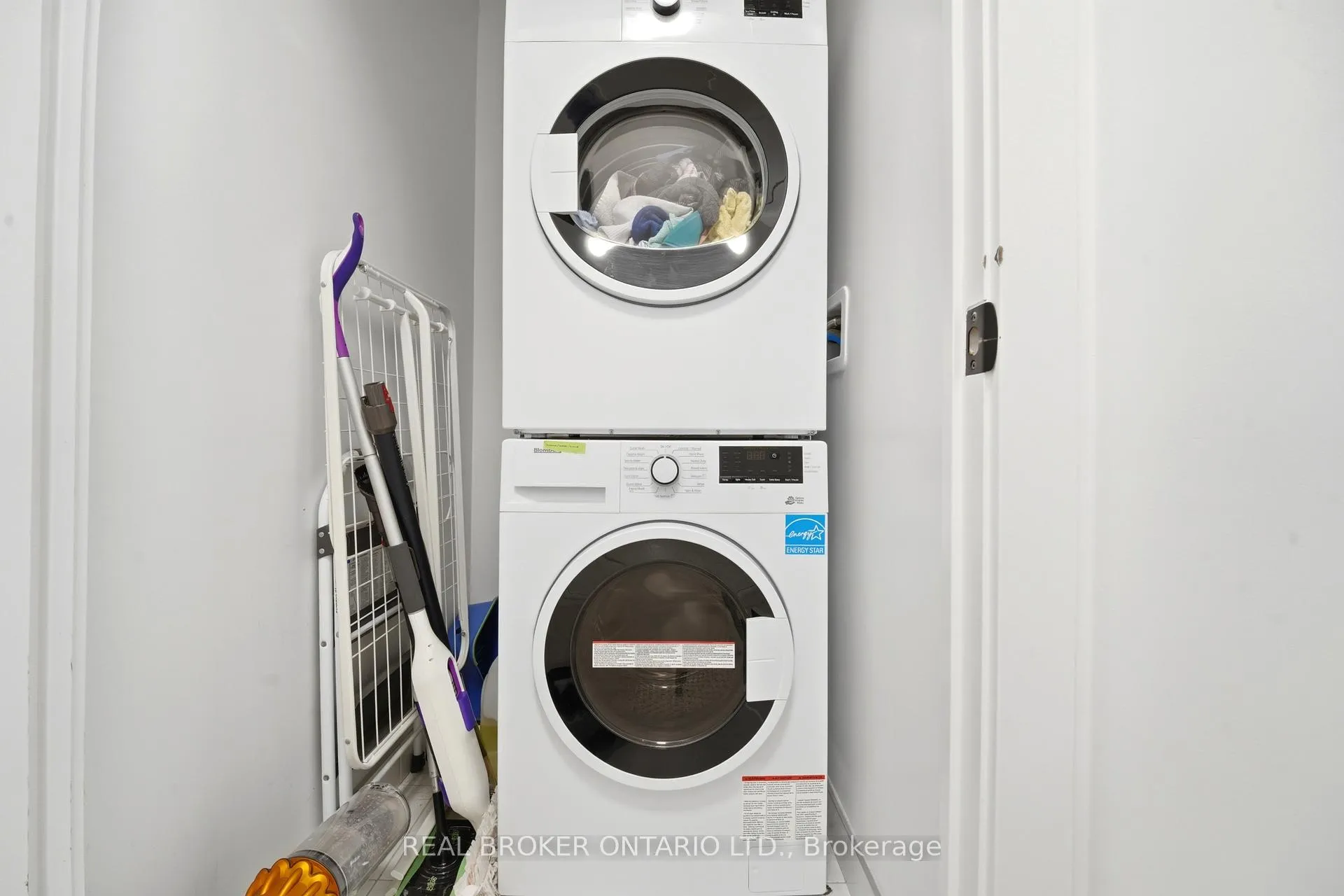 Photo 12 of Unit 1103, 5 Defries Street, Toronto, Regent Park — HOMEH