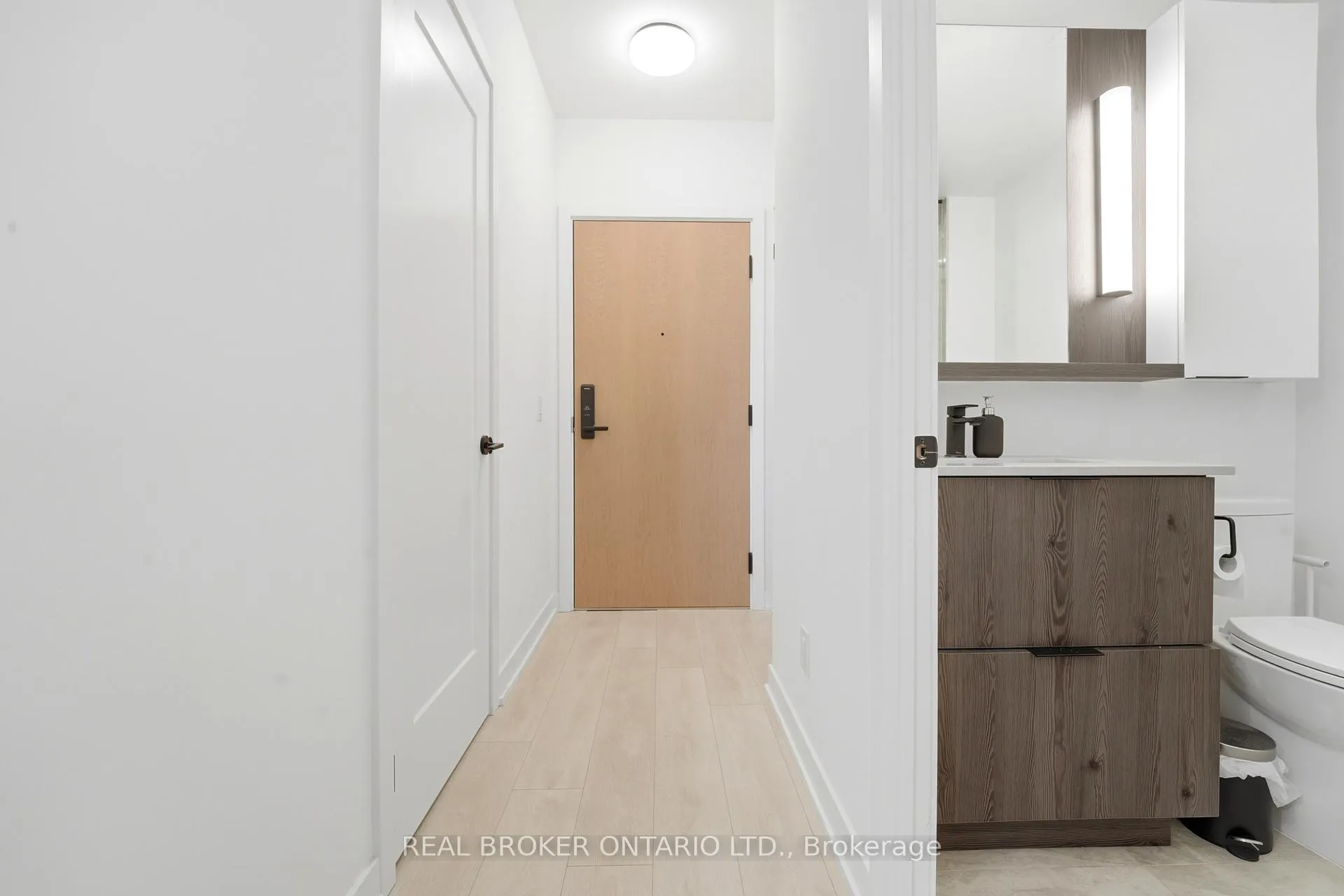 Photo 13 of Unit 1103, 5 Defries Street, Toronto, Regent Park — HOMEH