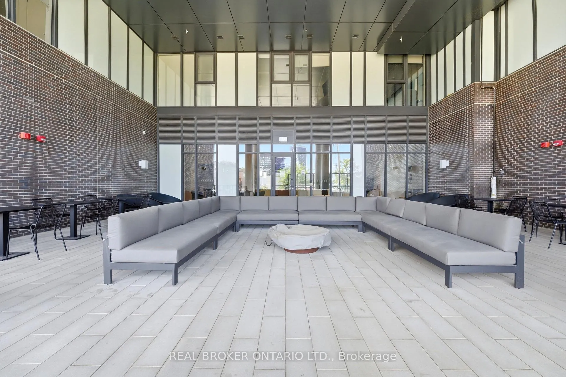 Photo 20 of Unit 1103, 5 Defries Street, Toronto, Regent Park — HOMEH