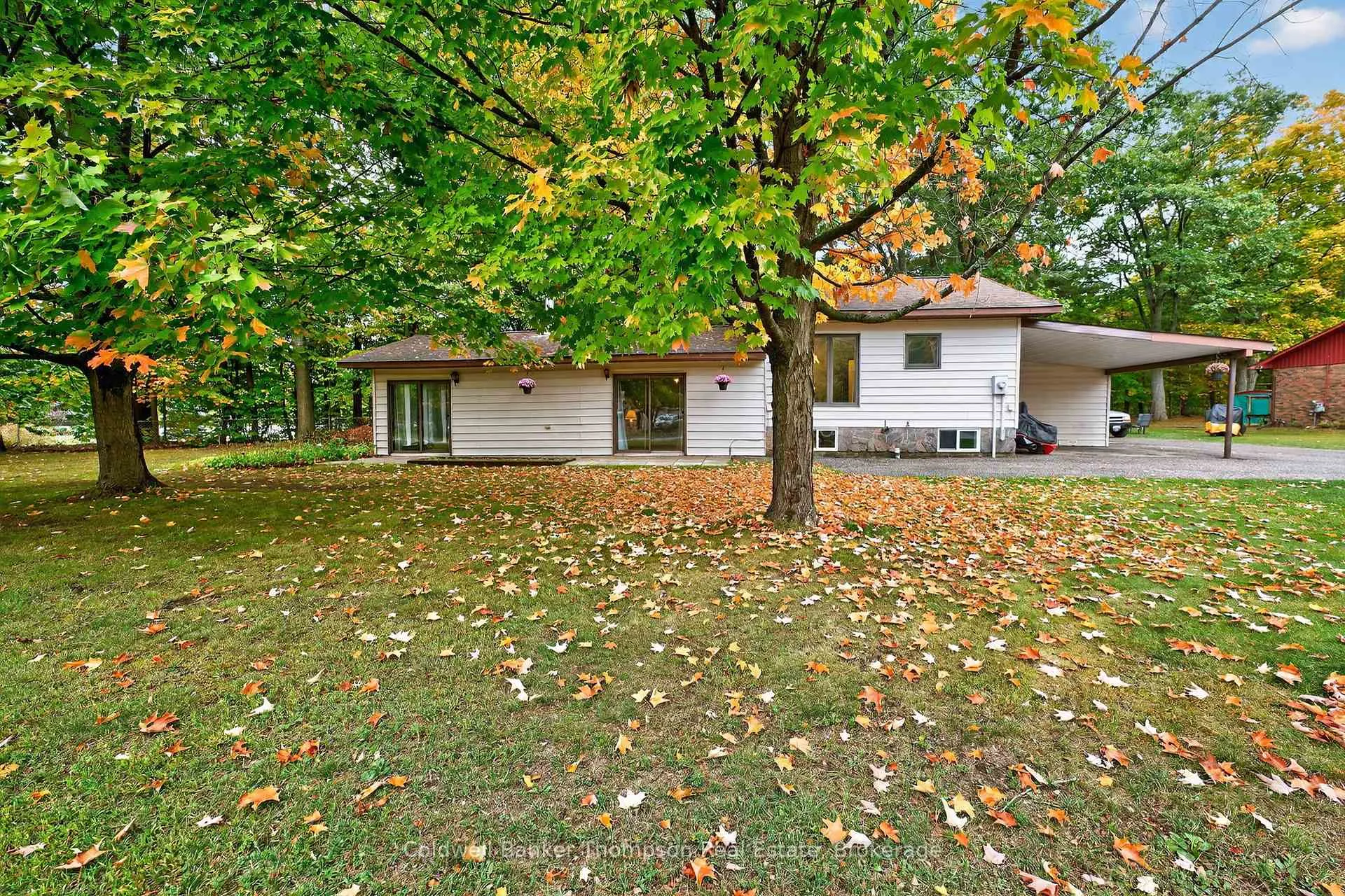 Photo 1 of 315 Muskoka Beach Road, Gravenhurst, Muskoka (S) — HOMEH