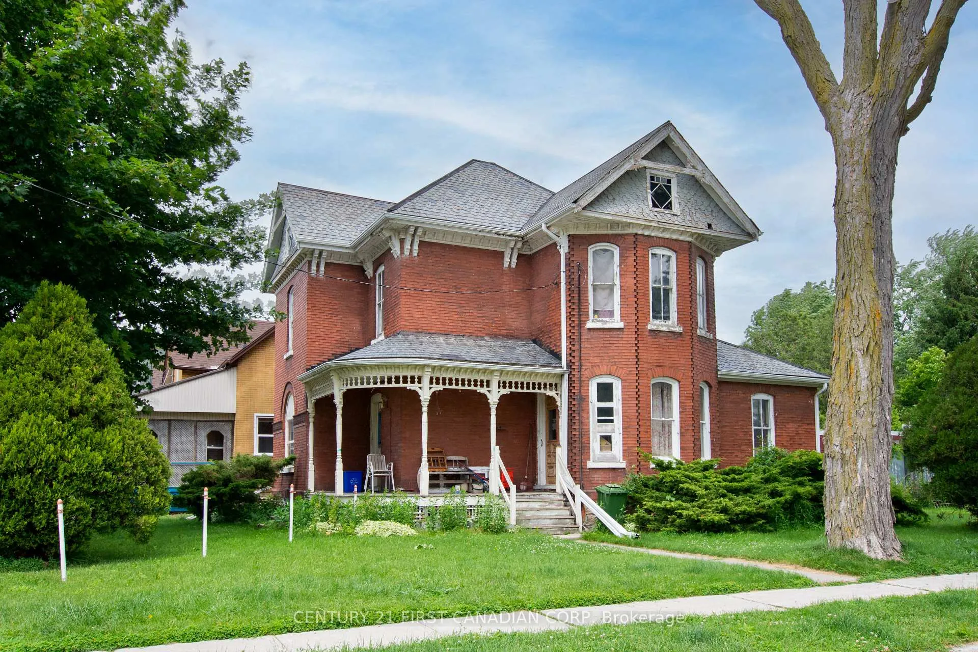 Photo 1 of 33 Horton Street, St. Thomas — HOMEH