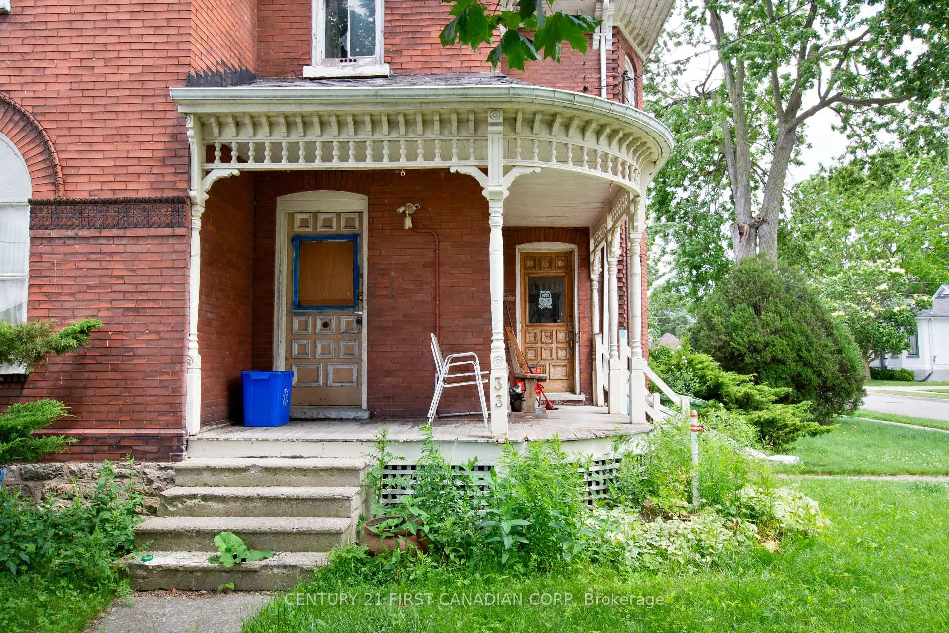 Photo 3 of 33 Horton Street, St. Thomas — HOMEH